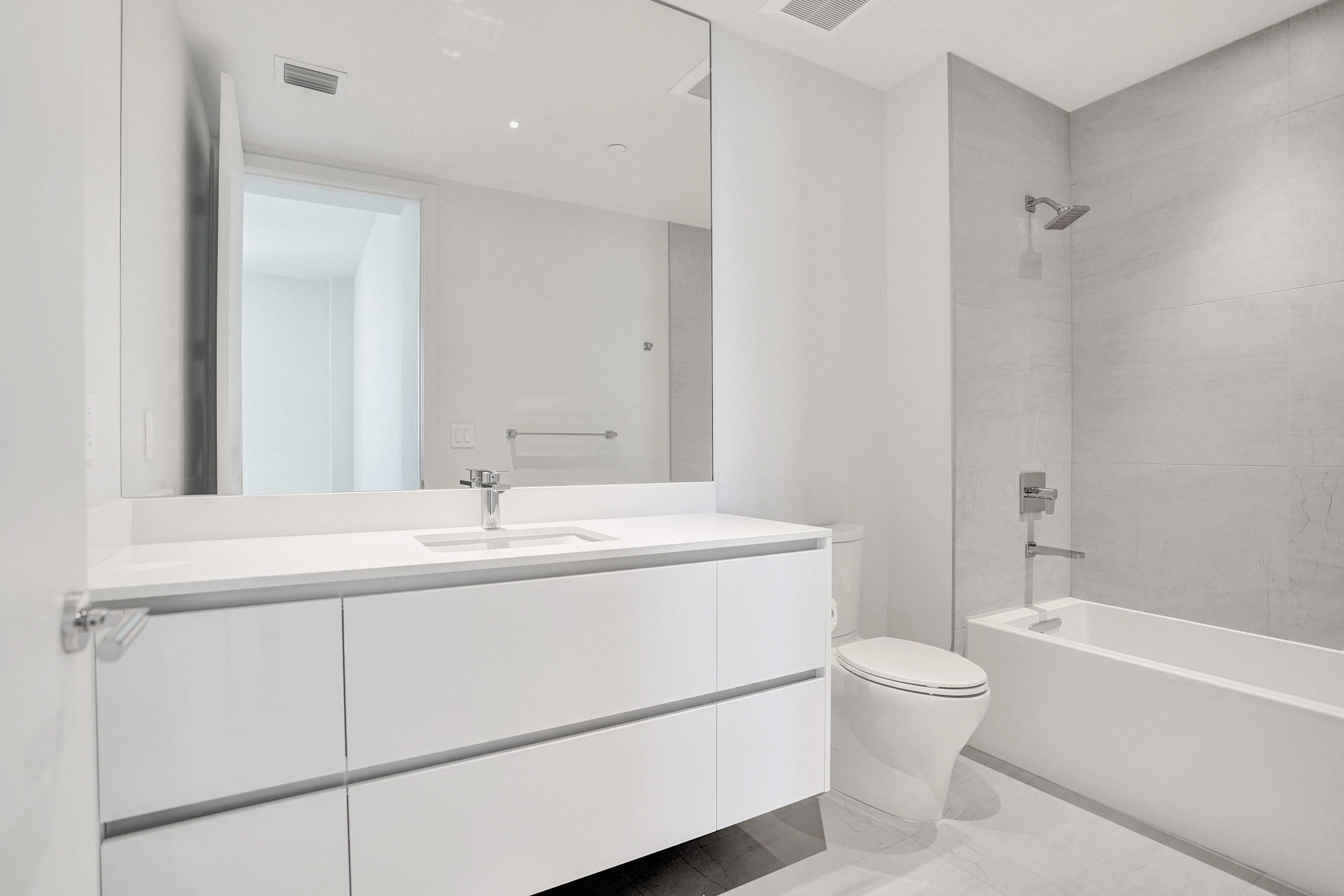 305 Briny #PH905, Pompano Beach FL 33062