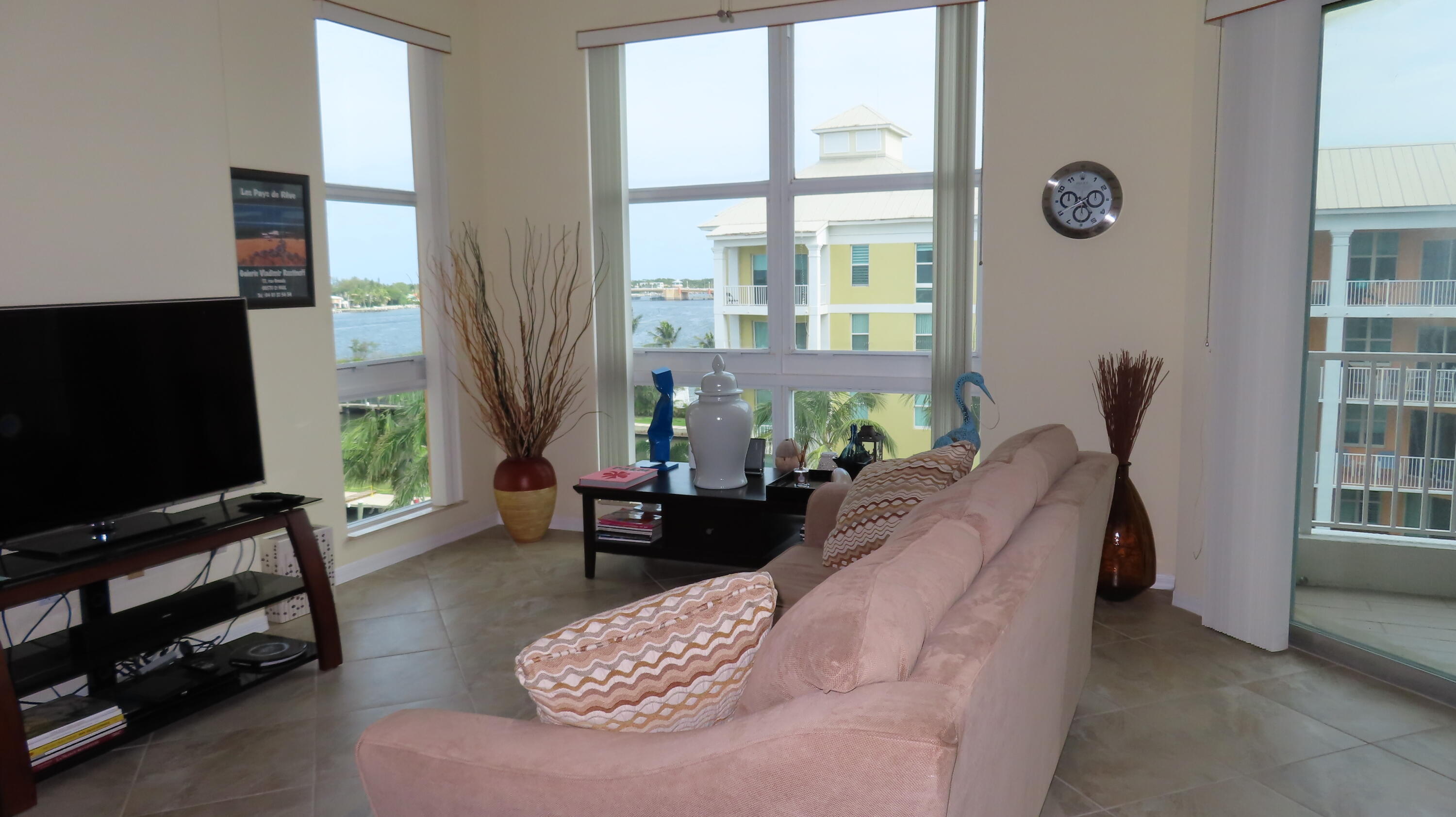 806 E WINDWARD #604, Lantana FL 33462