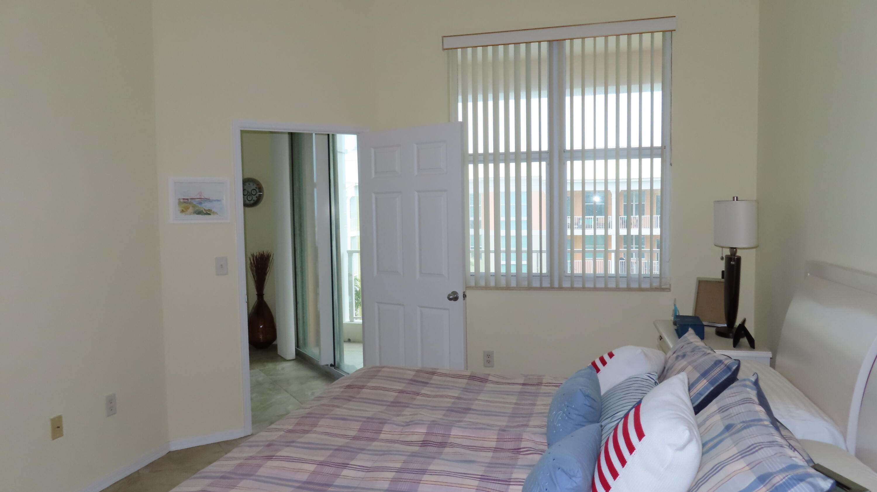 806 E WINDWARD #604, Lantana FL 33462