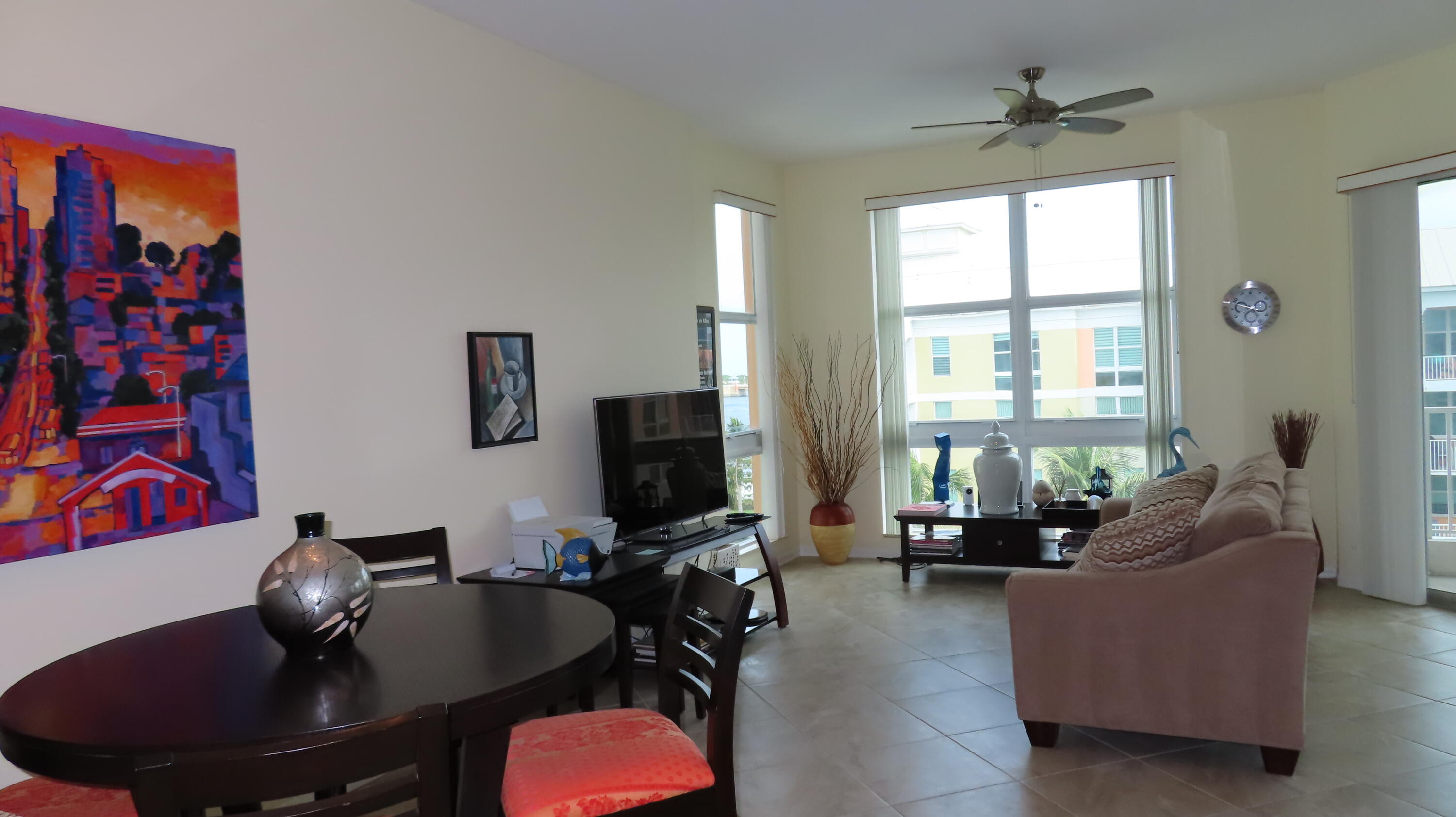 806 E WINDWARD #604, Lantana FL 33462
