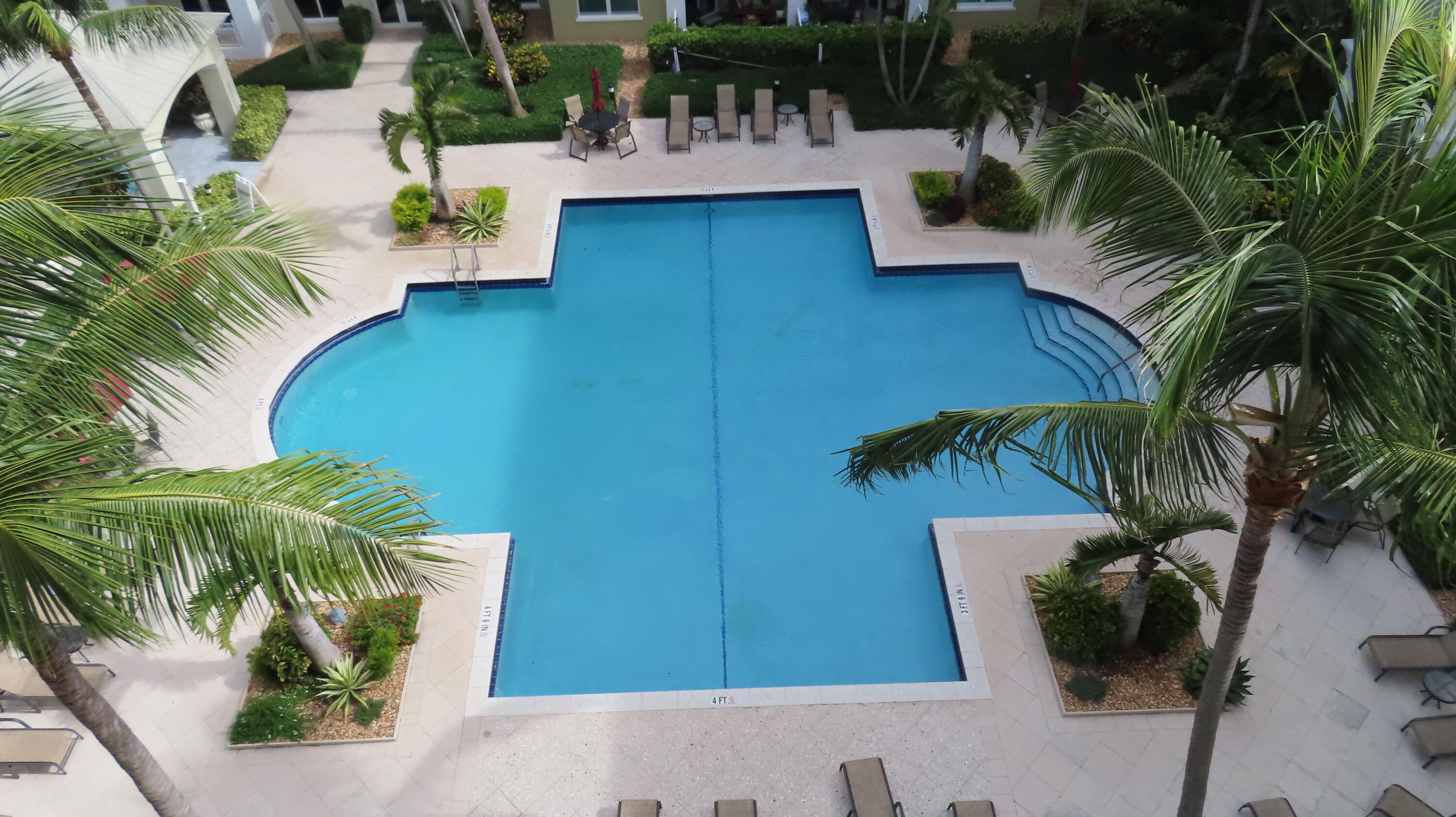 806 E WINDWARD #604, Lantana FL 33462