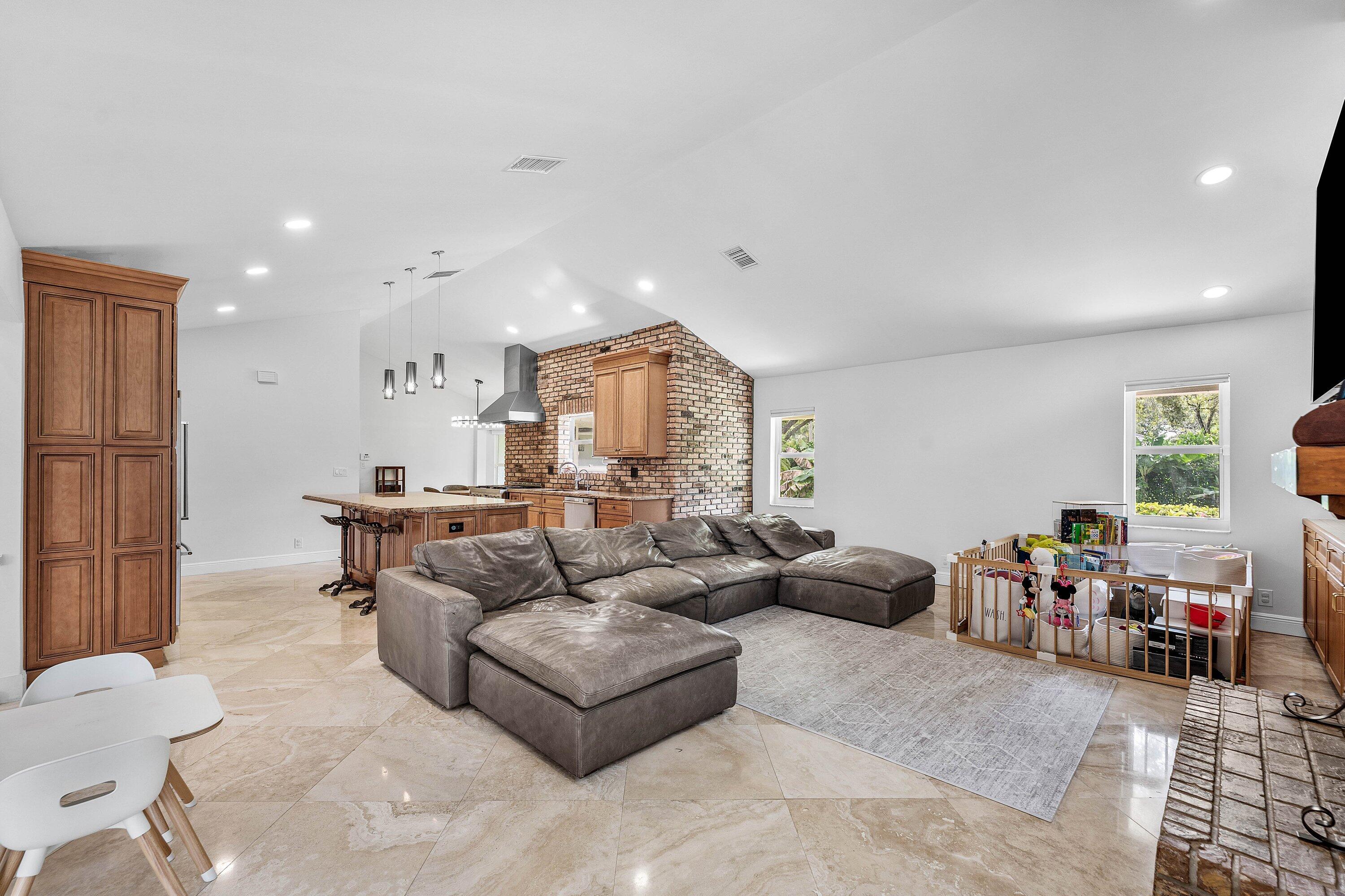 6911 ANNAPOLIS, Parkland FL 33067