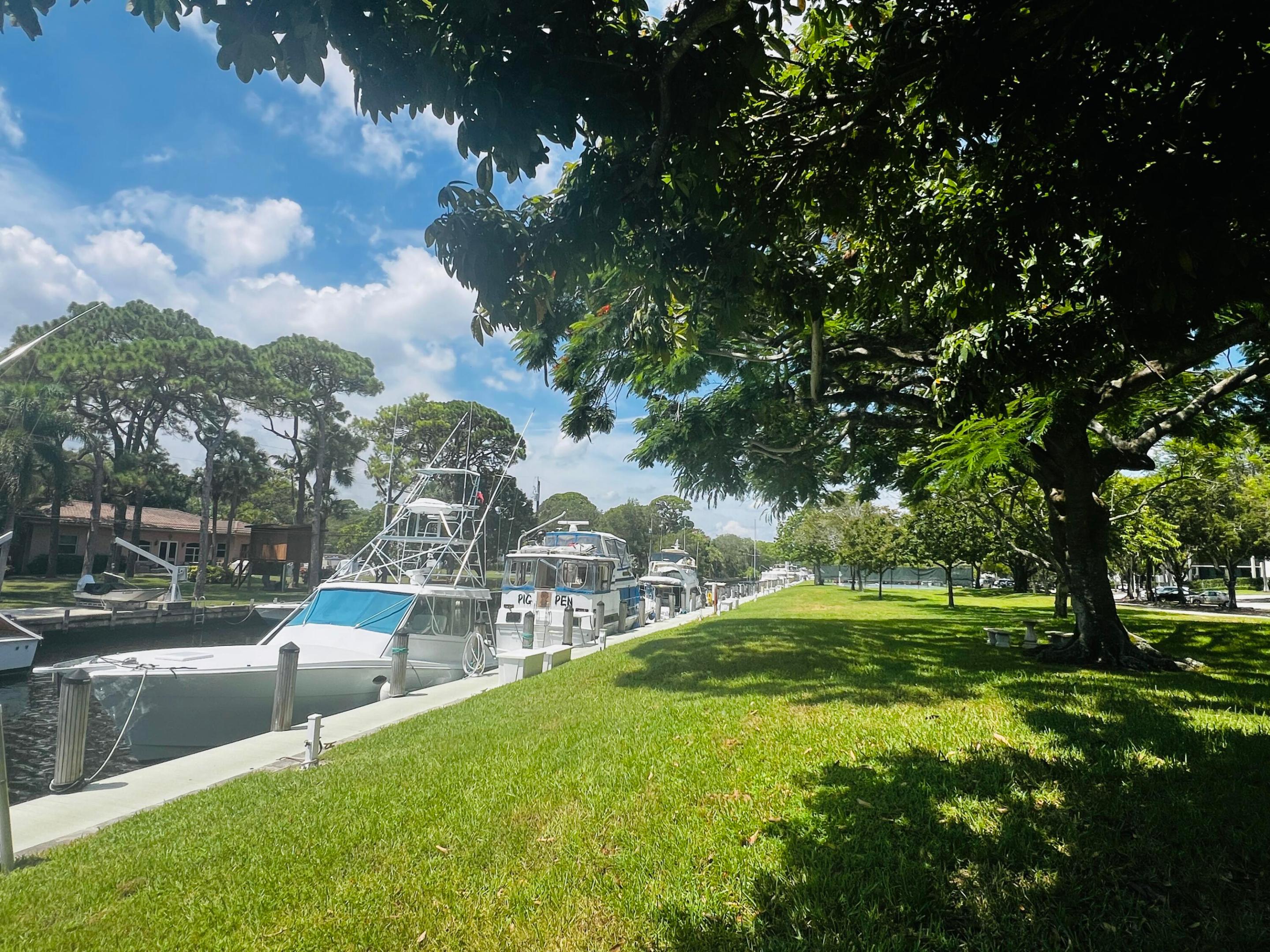1000 River Reach #320, Fort Lauderdale FL 33315
