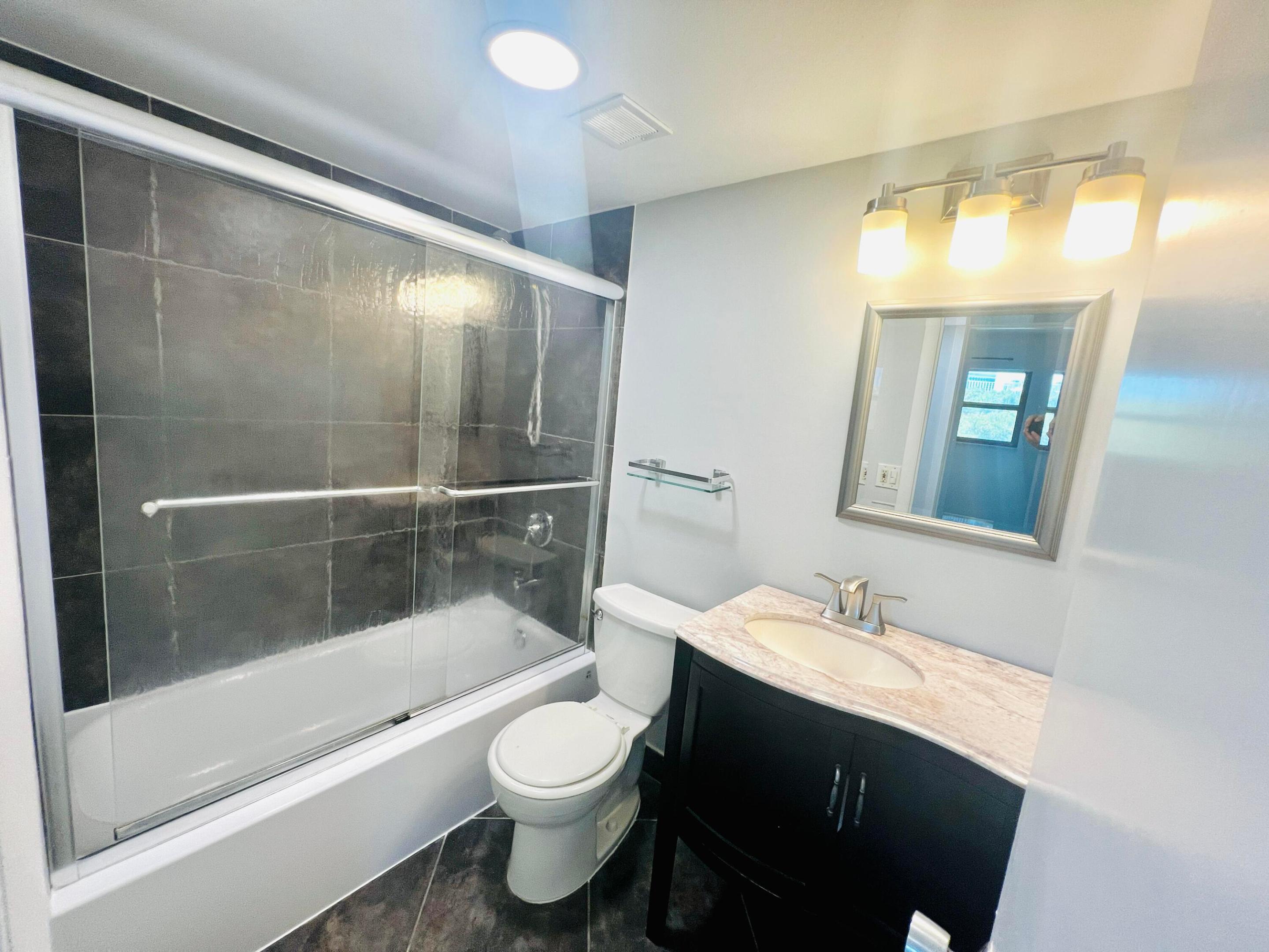 1000 River Reach #320, Fort Lauderdale FL 33315