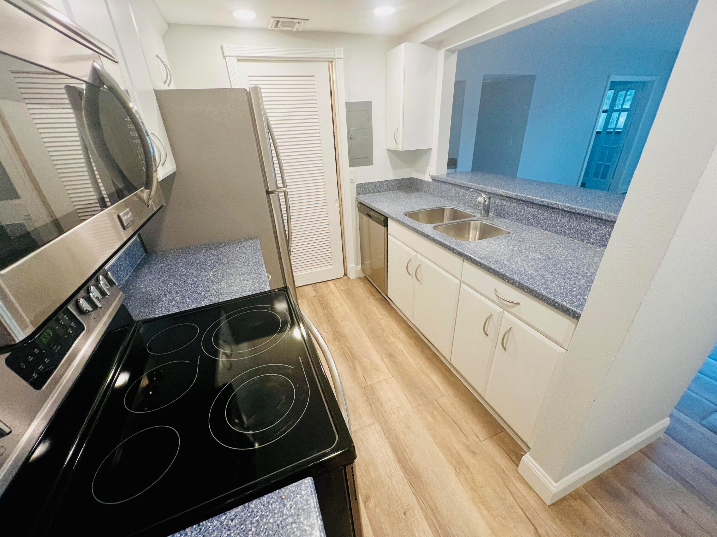 1000 River Reach #320, Fort Lauderdale FL 33315