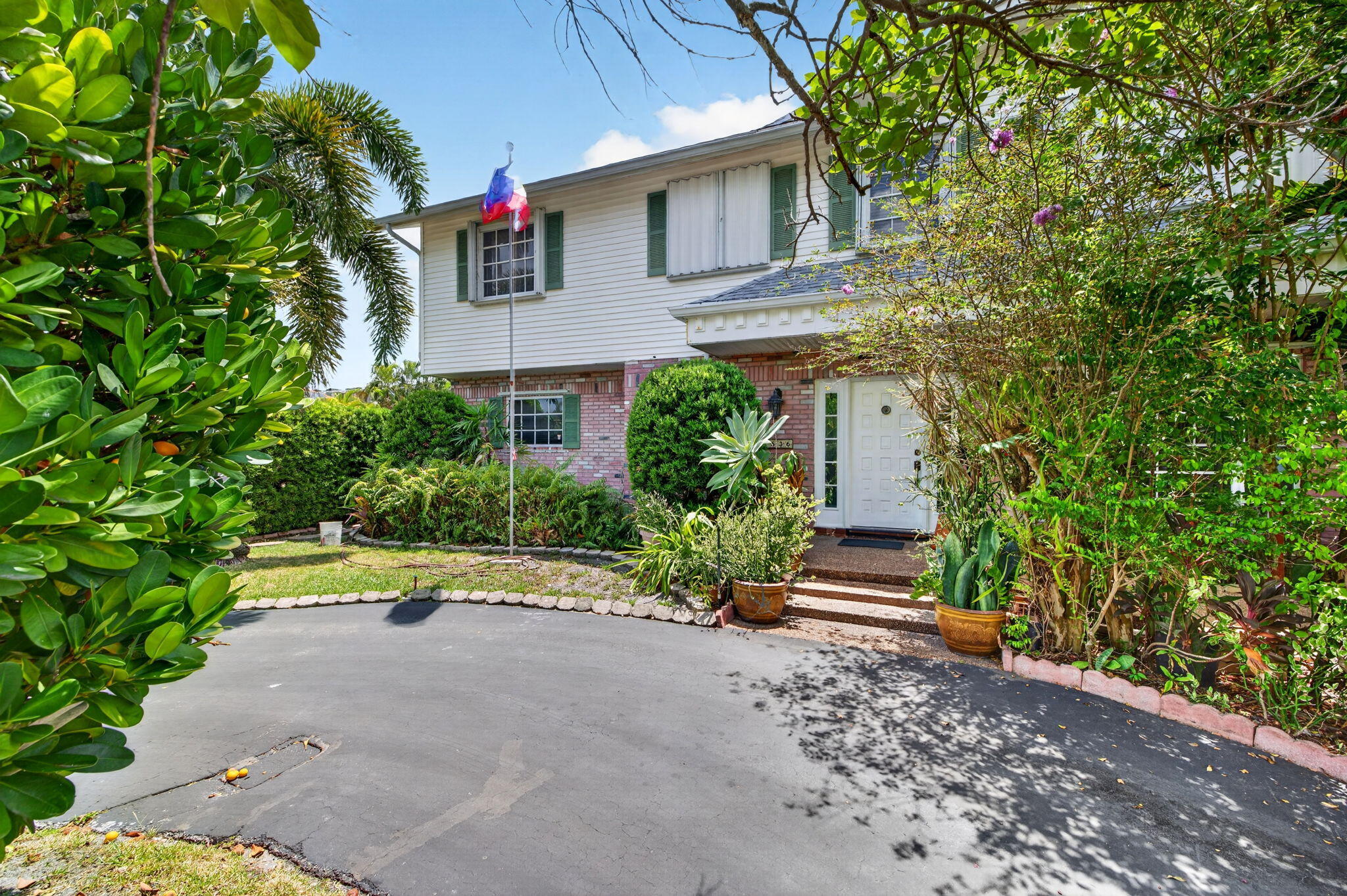 1636 SE 14TH, Fort Lauderdale FL 33316