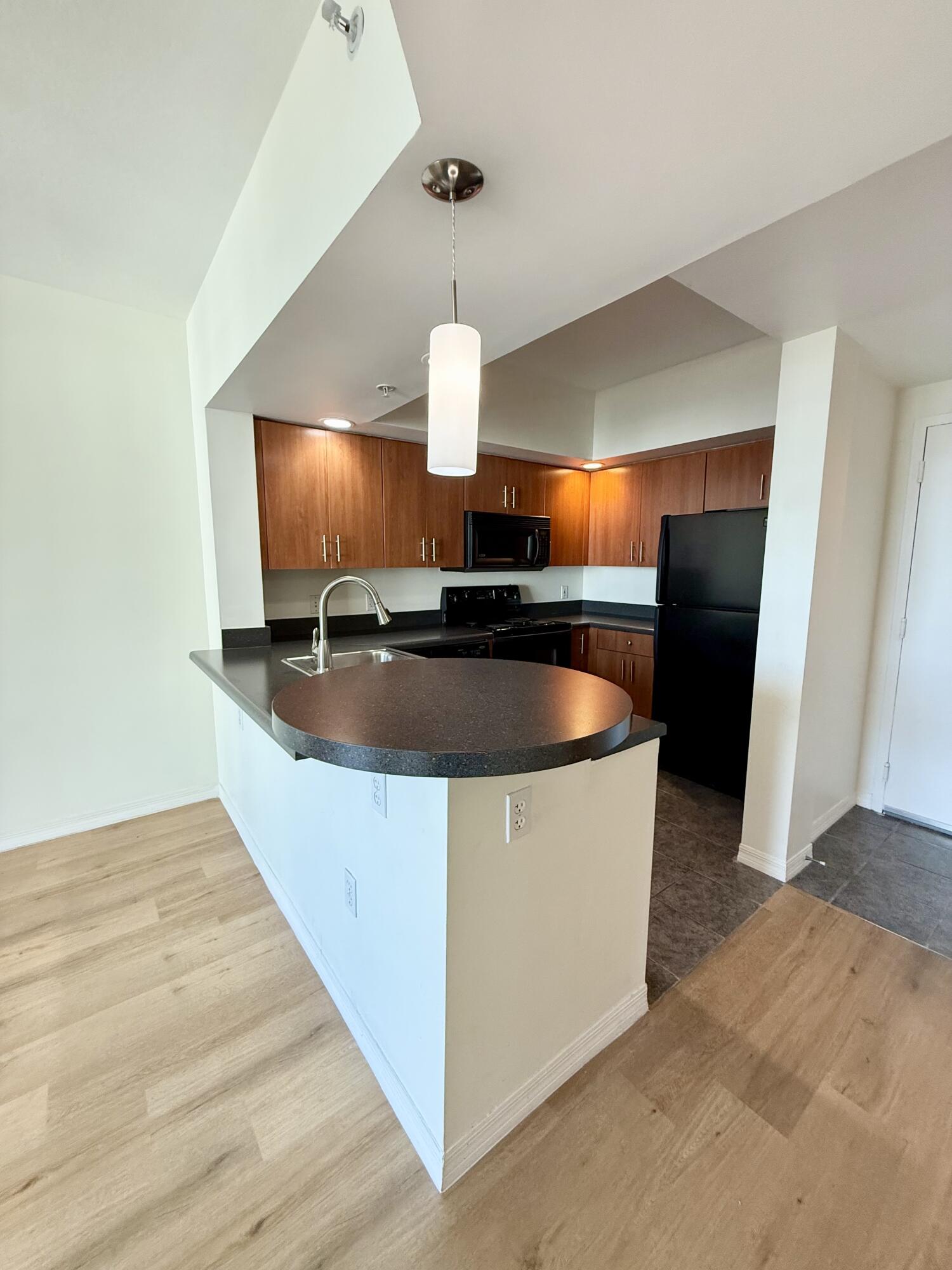 100 N FEDERAL #738, Fort Lauderdale FL 33301