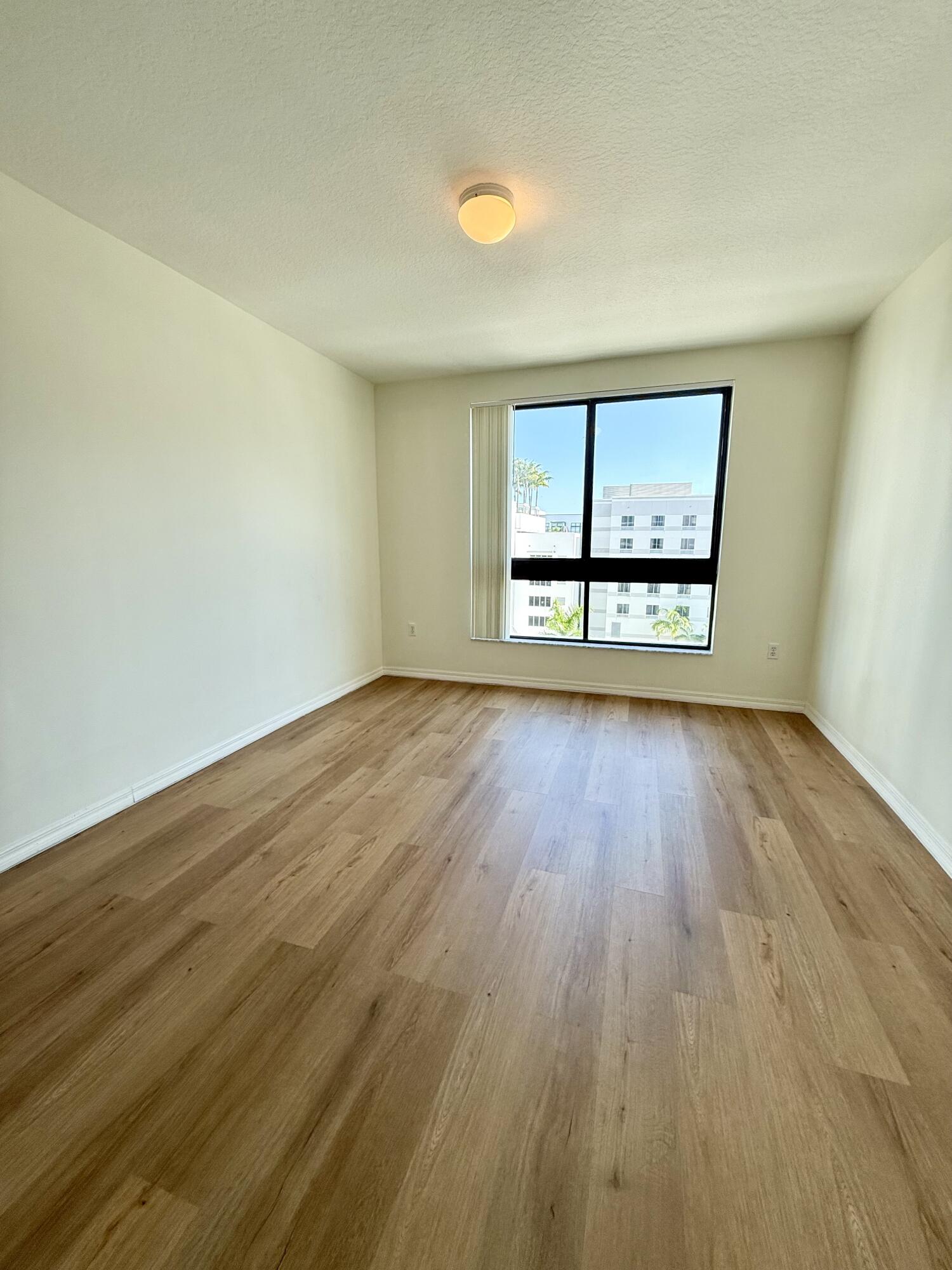 100 N FEDERAL #738, Fort Lauderdale FL 33301