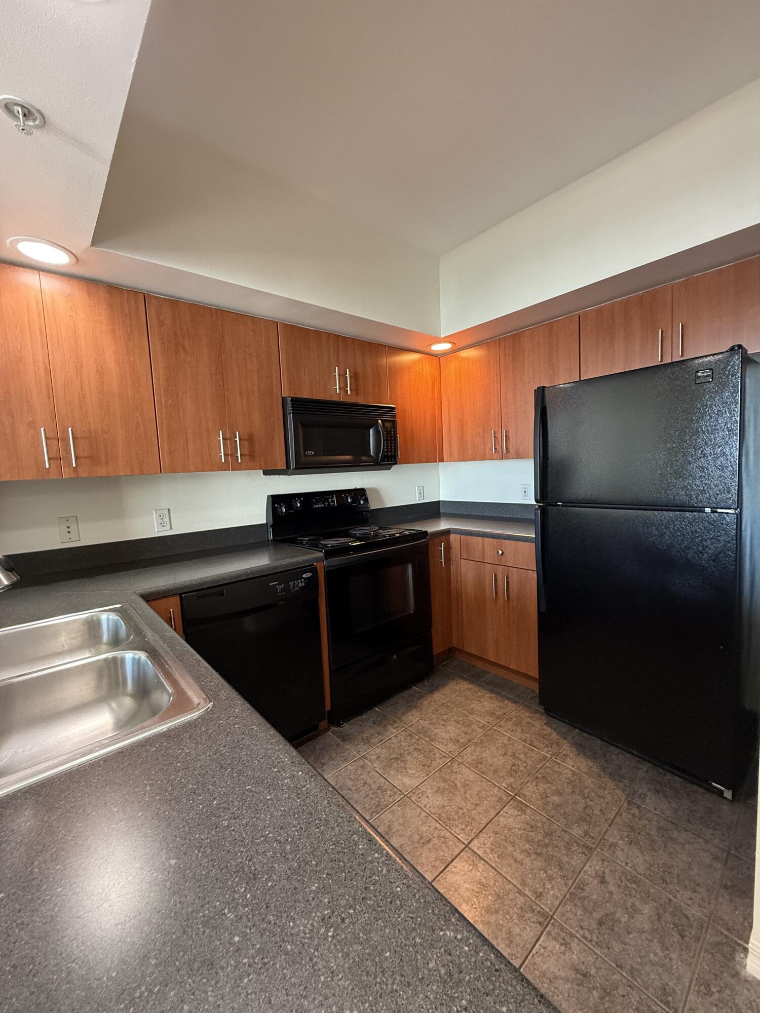 100 N FEDERAL #738, Fort Lauderdale FL 33301
