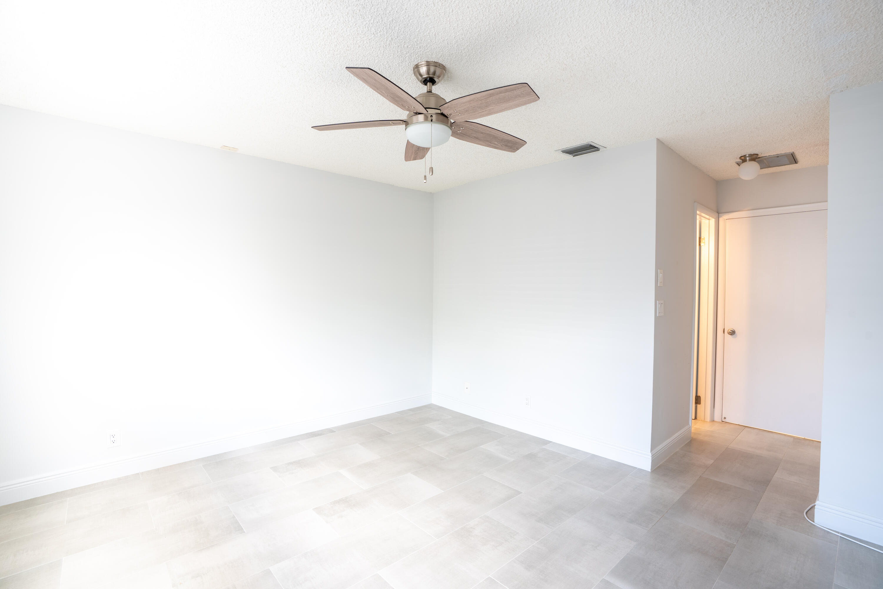 17 SE 8TH, Deerfield Beach FL 33441