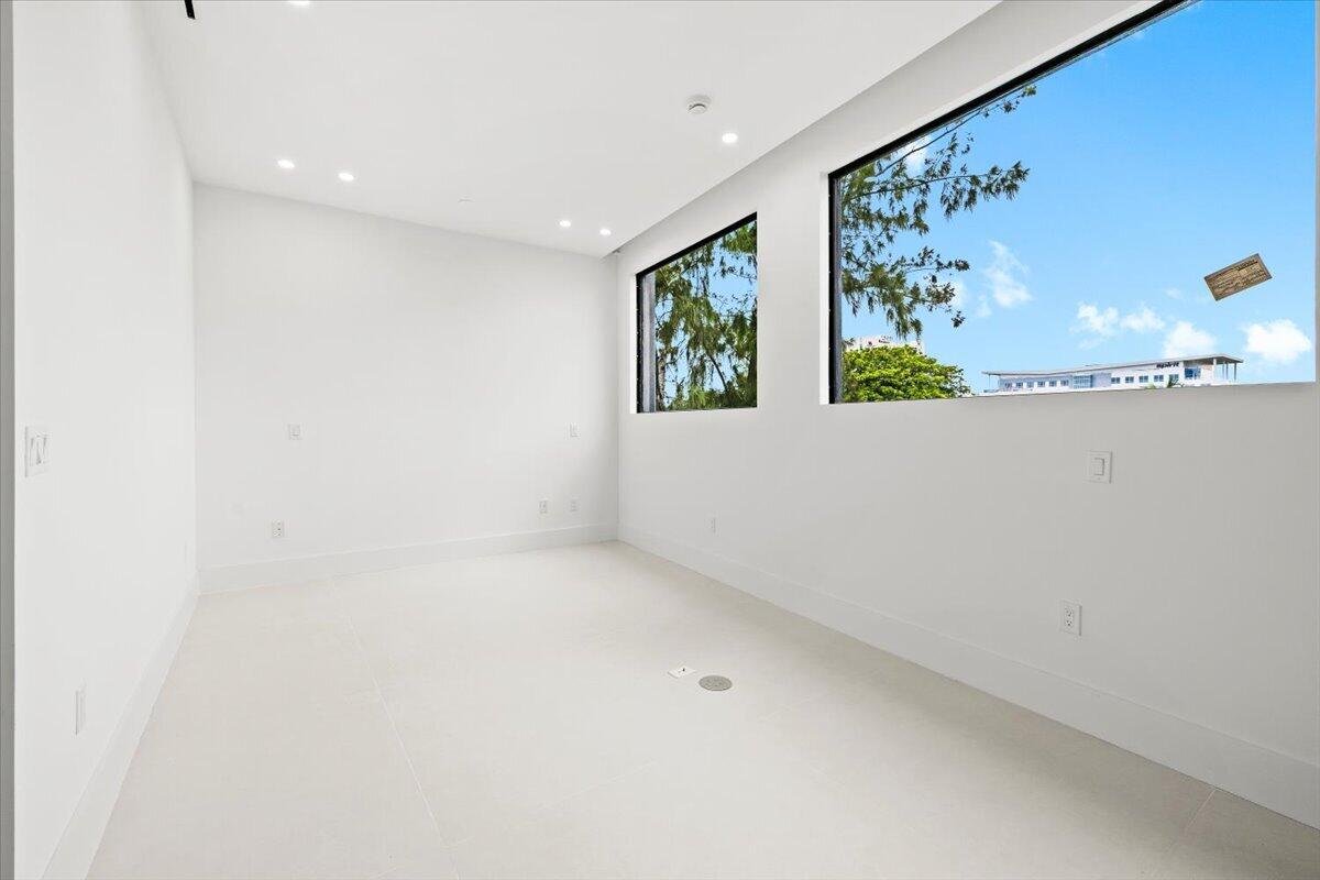201 NW 14TH, Dania Beach FL 33004
