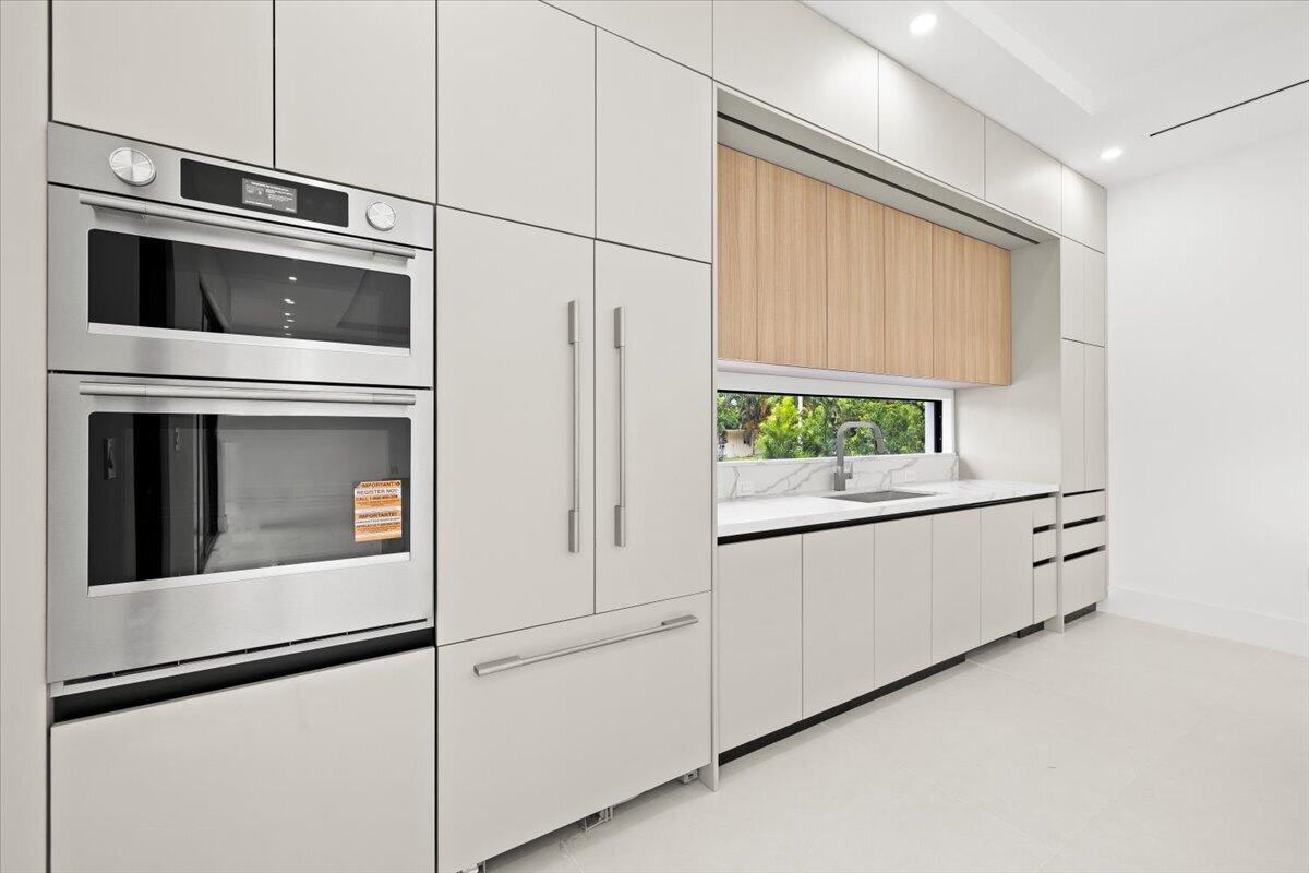 201 NW 14TH, Dania Beach FL 33004