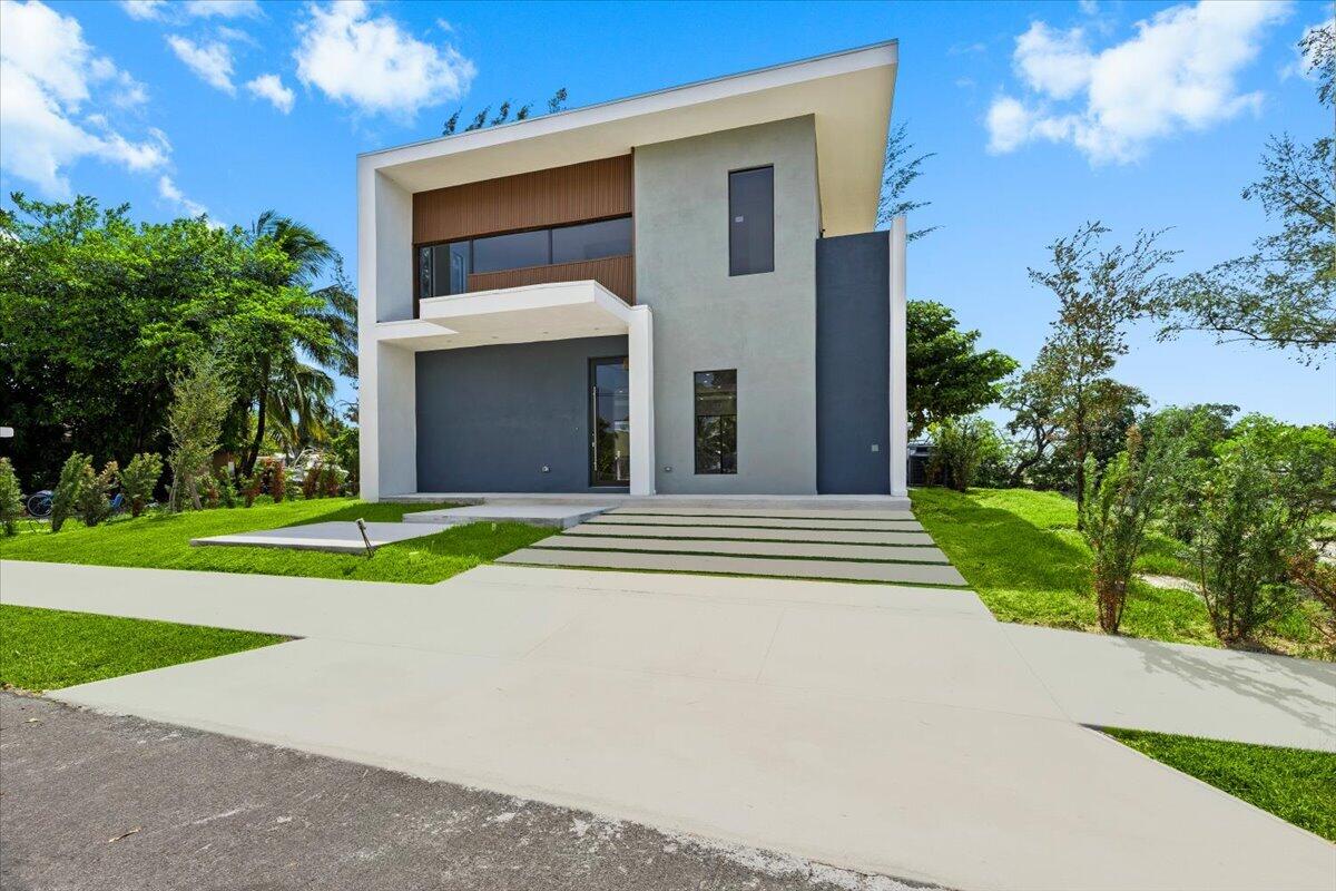201 NW 14TH, Dania Beach FL 33004
