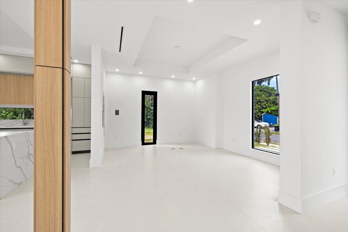 201 NW 14TH, Dania Beach FL 33004