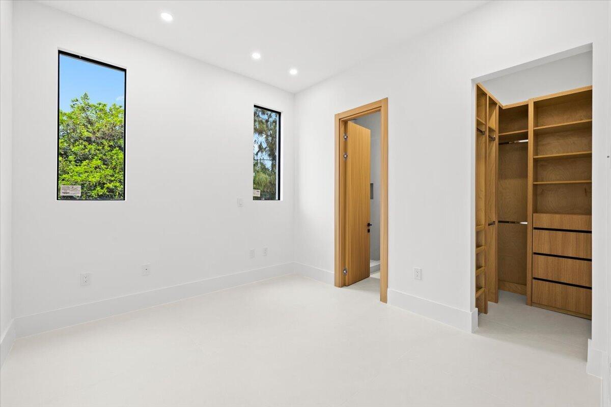 201 NW 14TH, Dania Beach FL 33004