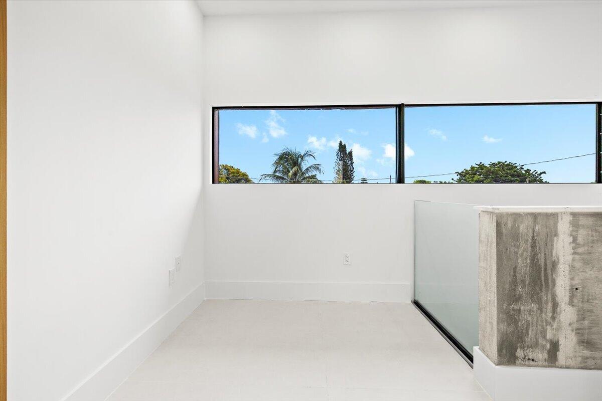 201 NW 14TH, Dania Beach FL 33004