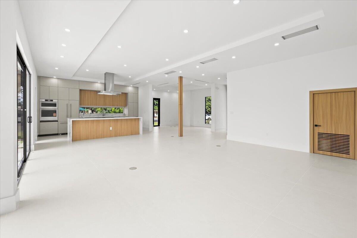 201 NW 14TH, Dania Beach FL 33004