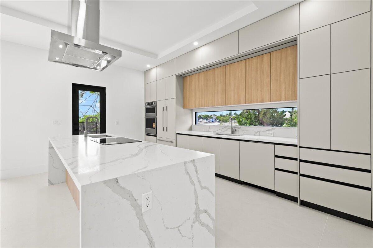 201 NW 14TH, Dania Beach FL 33004