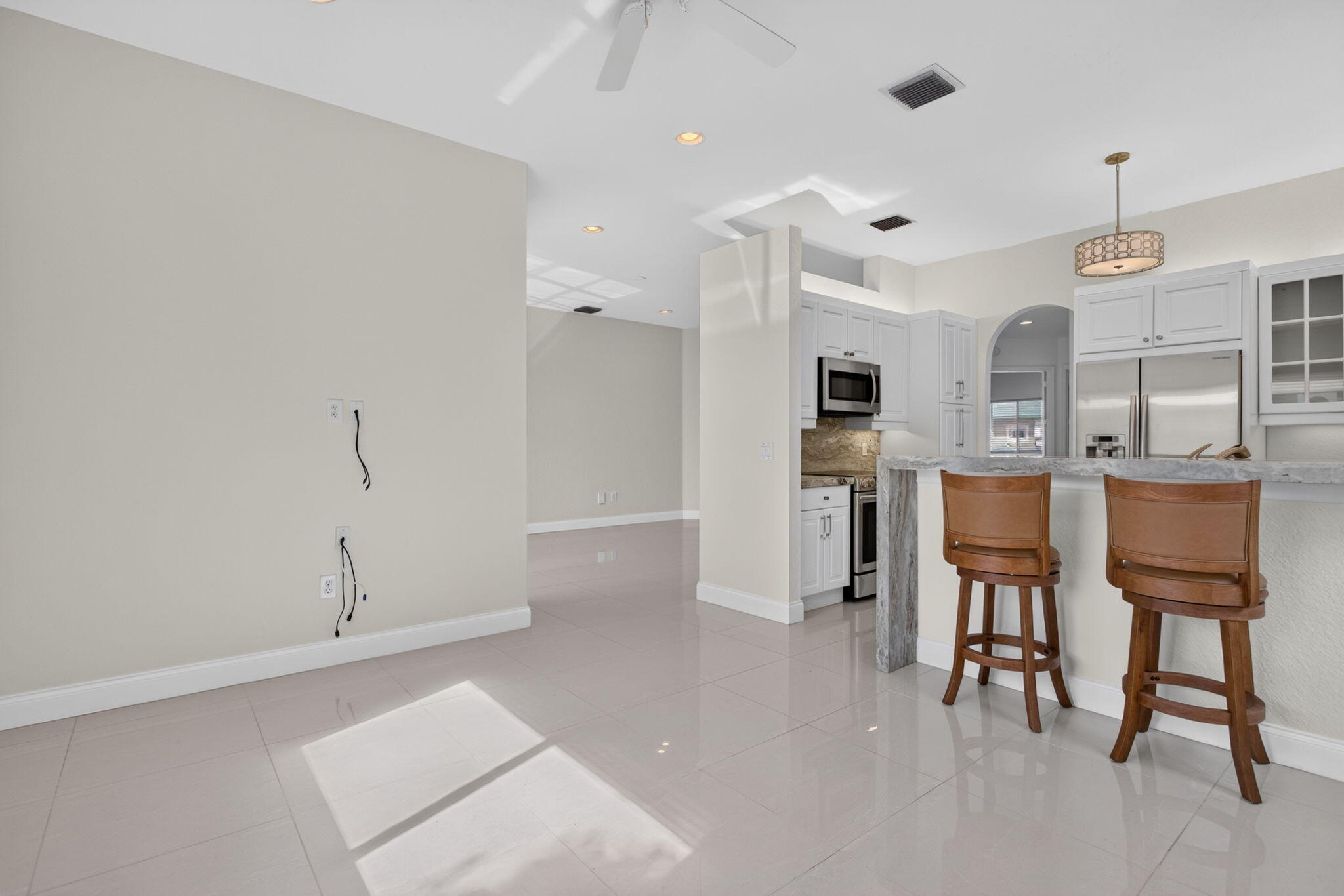 7940 Exeter #201, Tamarac FL 33321