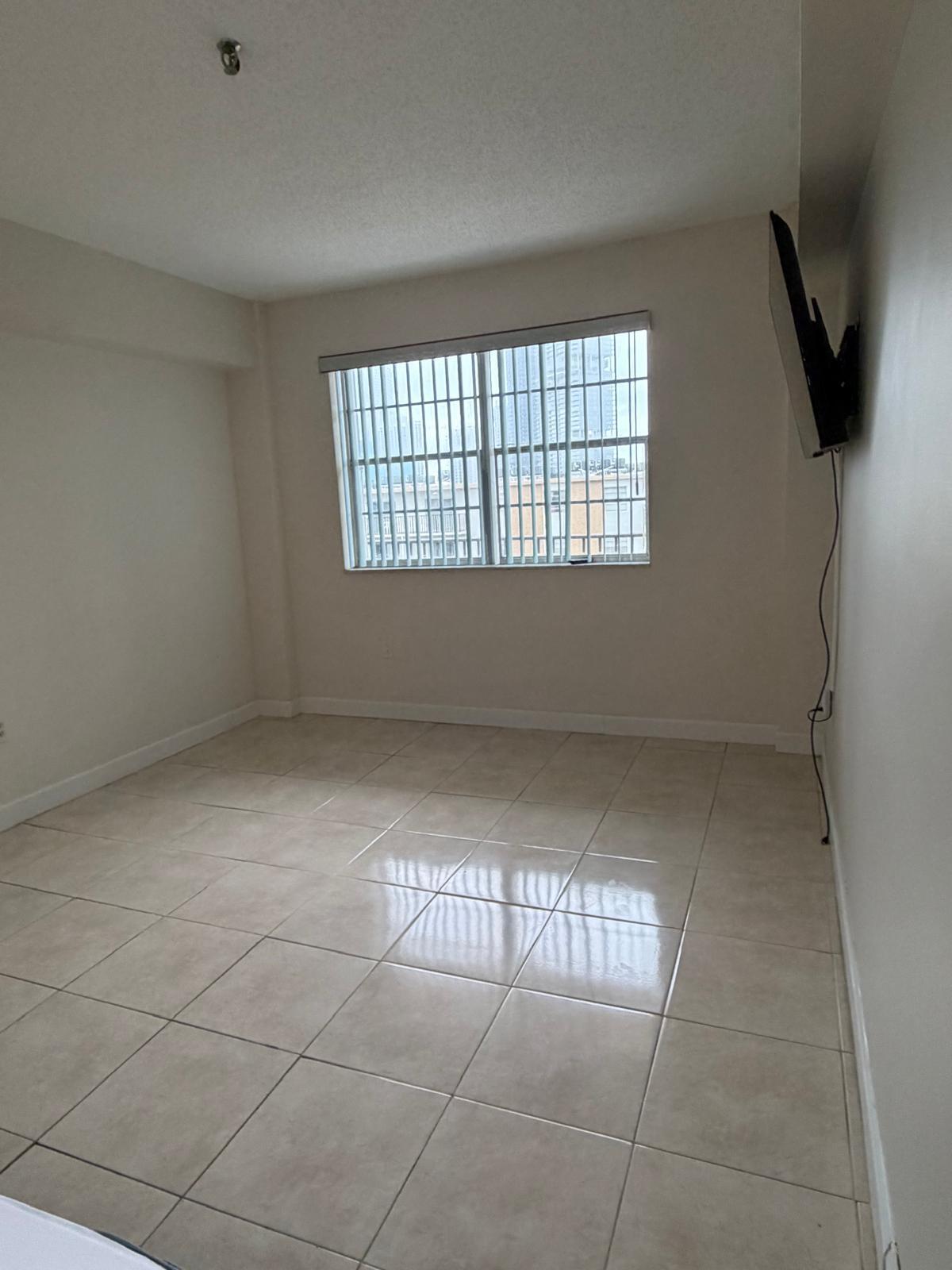 250 NE 181st #406, Sunny Isles Beach FL 33160