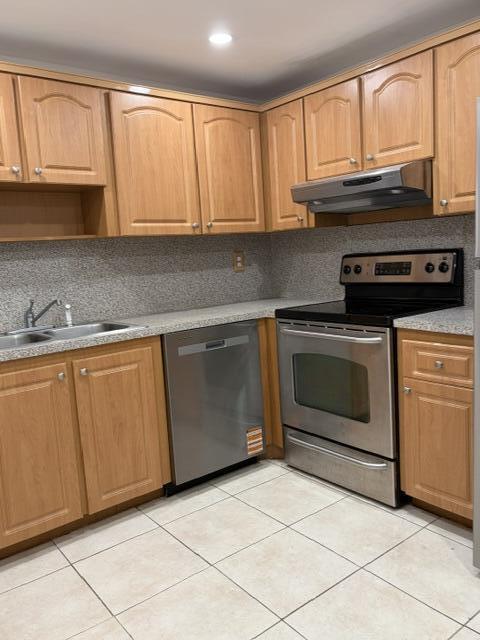 250 NE 181st #406, Sunny Isles Beach FL 33160