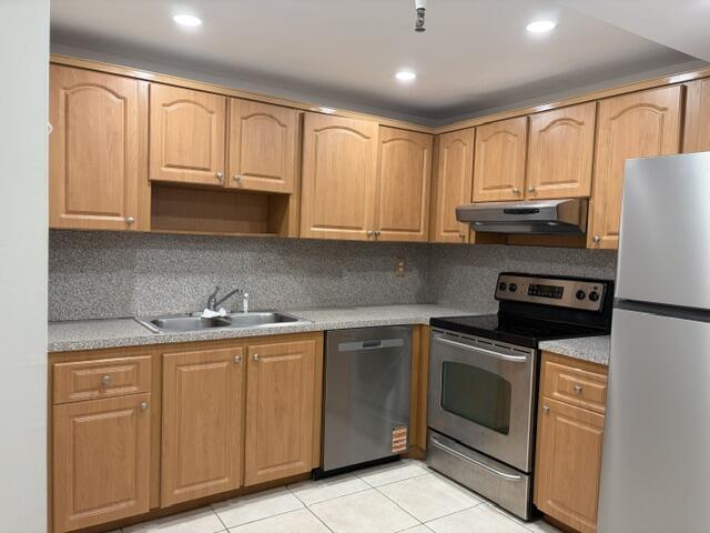 250 NE 181st #406, Sunny Isles Beach FL 33160
