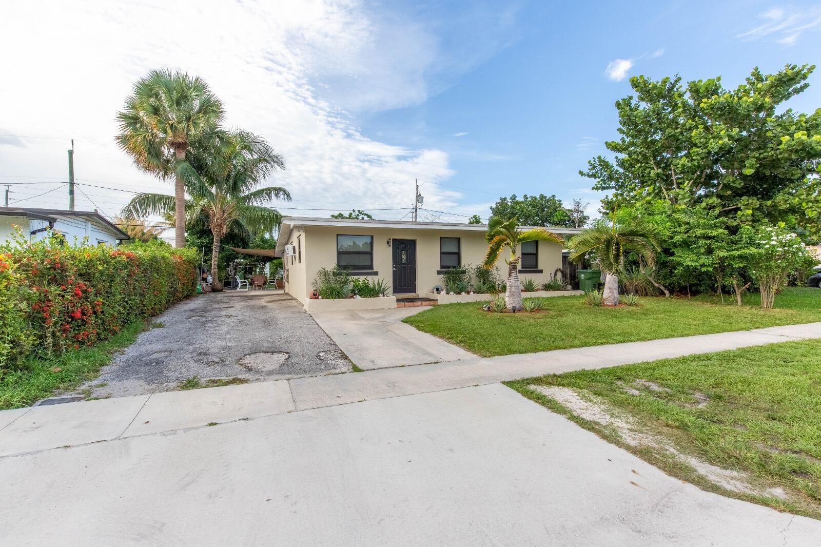 172 JAMAICA, Palm Springs FL 33461
