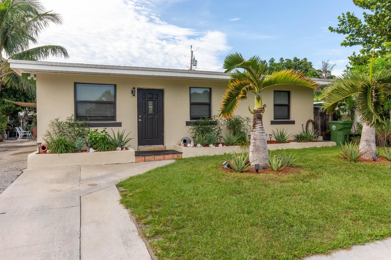 172 JAMAICA, Palm Springs FL 33461