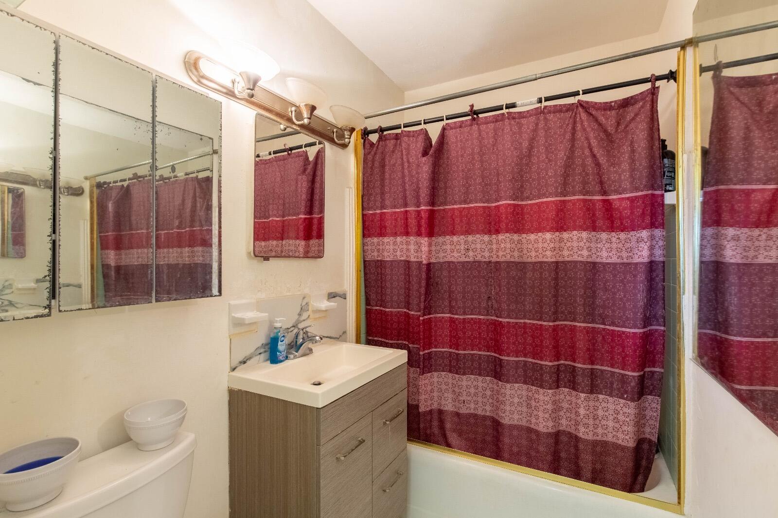 172 JAMAICA, Palm Springs FL 33461