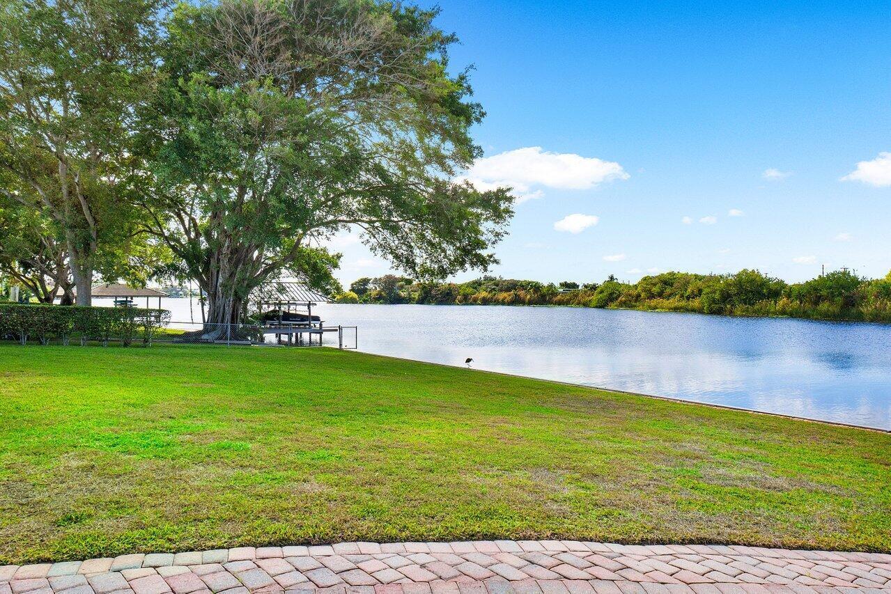 3815 S Lake, Boynton Beach FL 33435