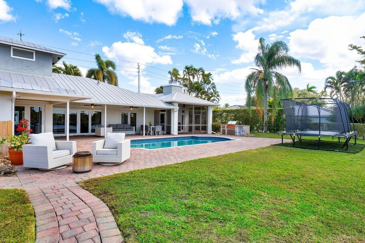3815 S Lake, Boynton Beach FL 33435