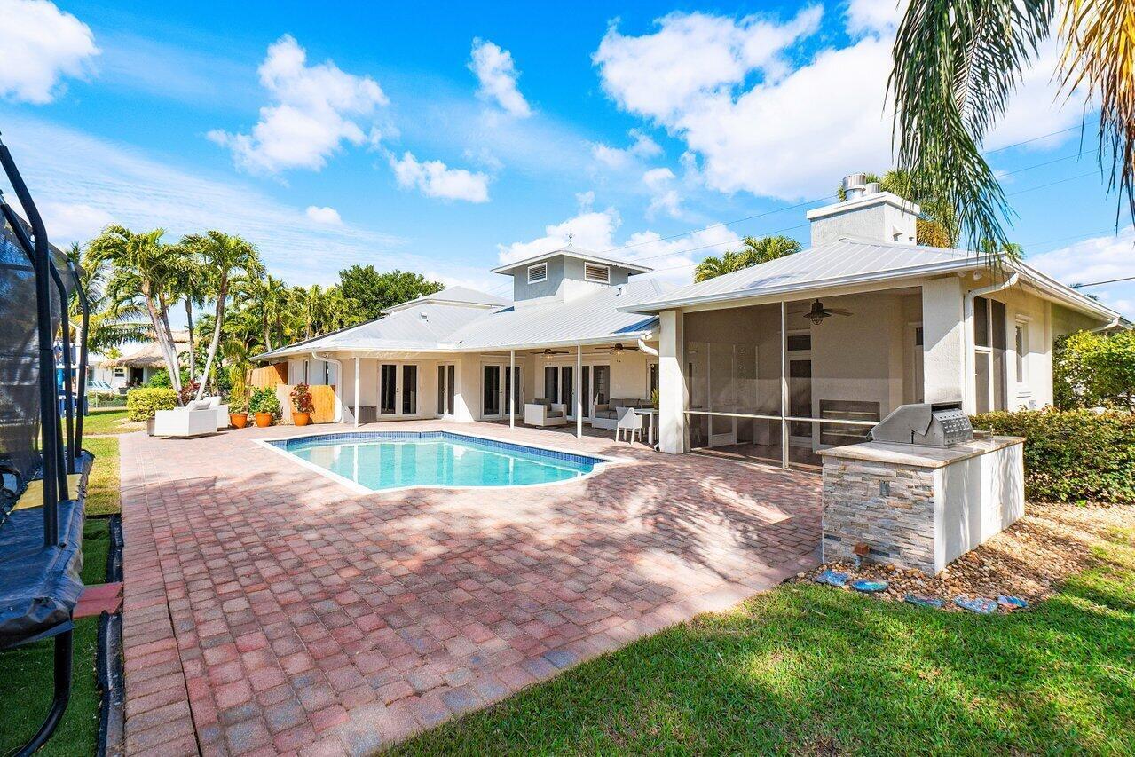 3815 S Lake, Boynton Beach FL 33435