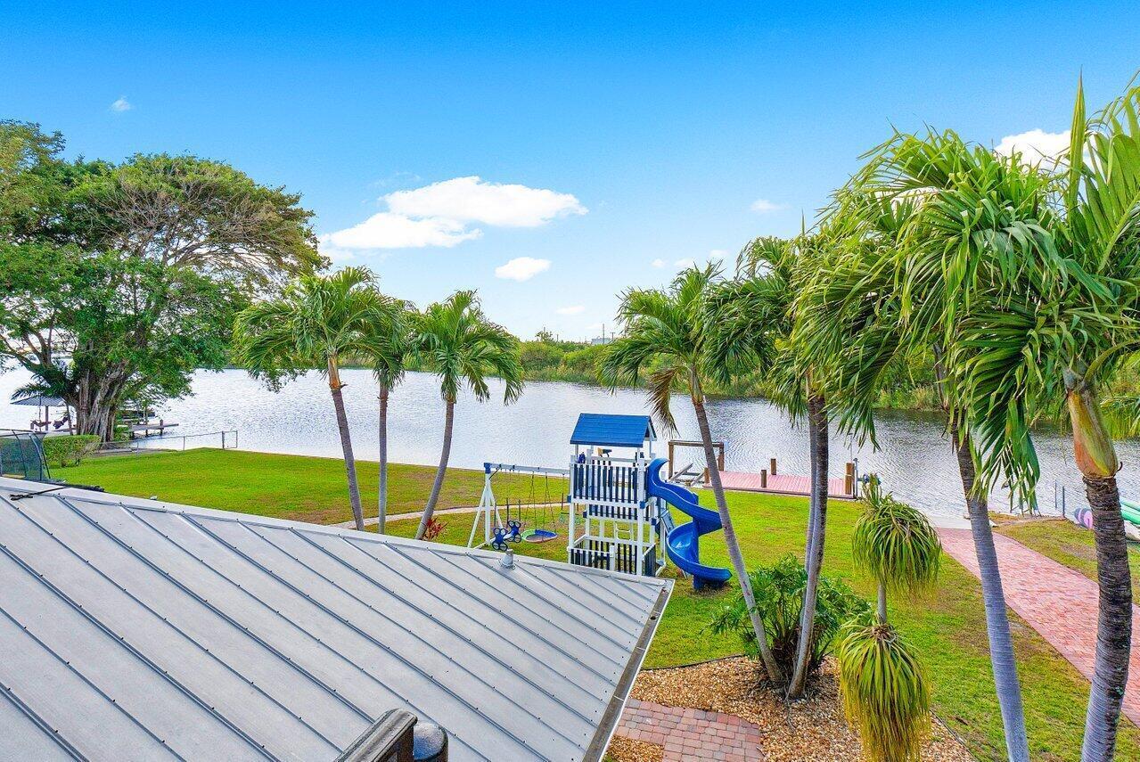 3815 S Lake, Boynton Beach FL 33435
