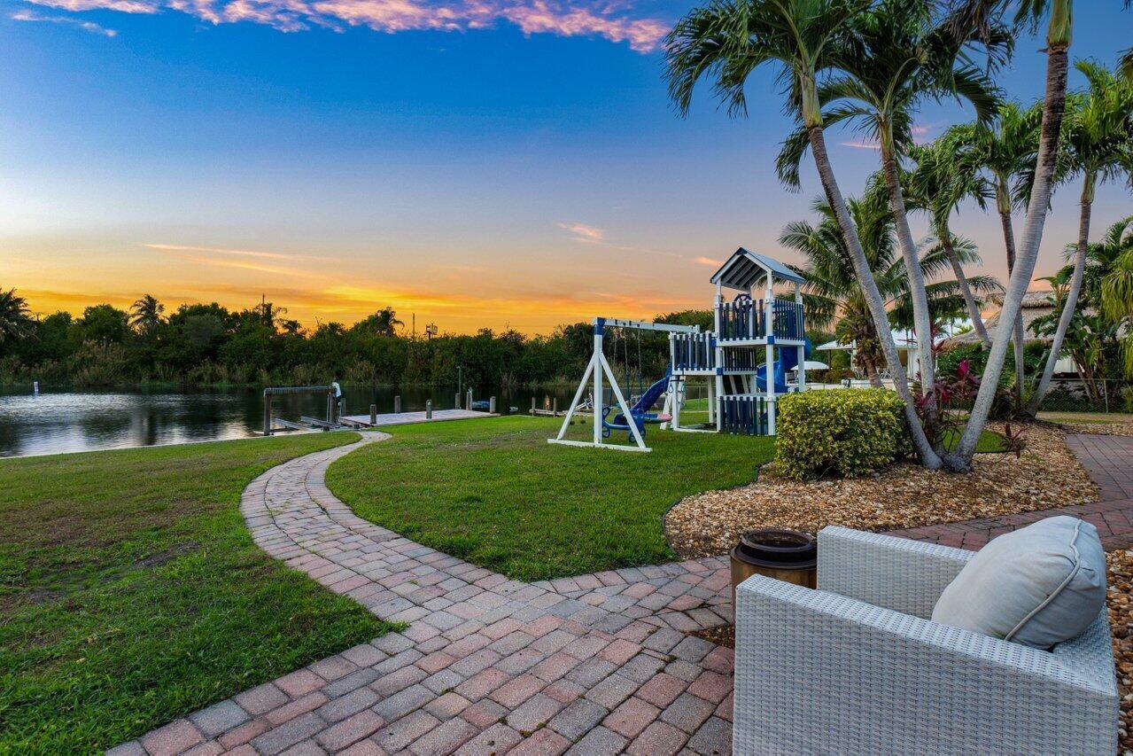 3815 S Lake, Boynton Beach FL 33435