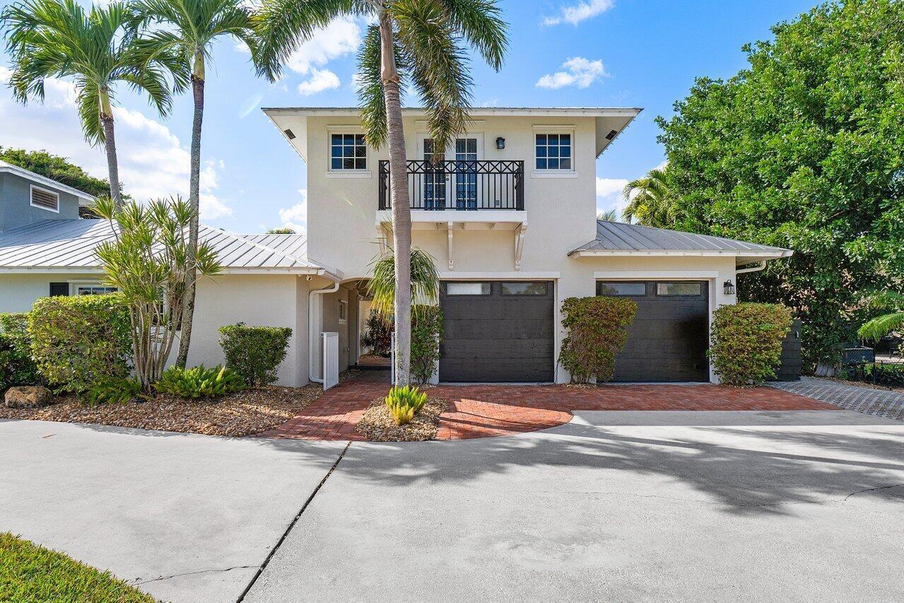 3815 S Lake, Boynton Beach FL 33435