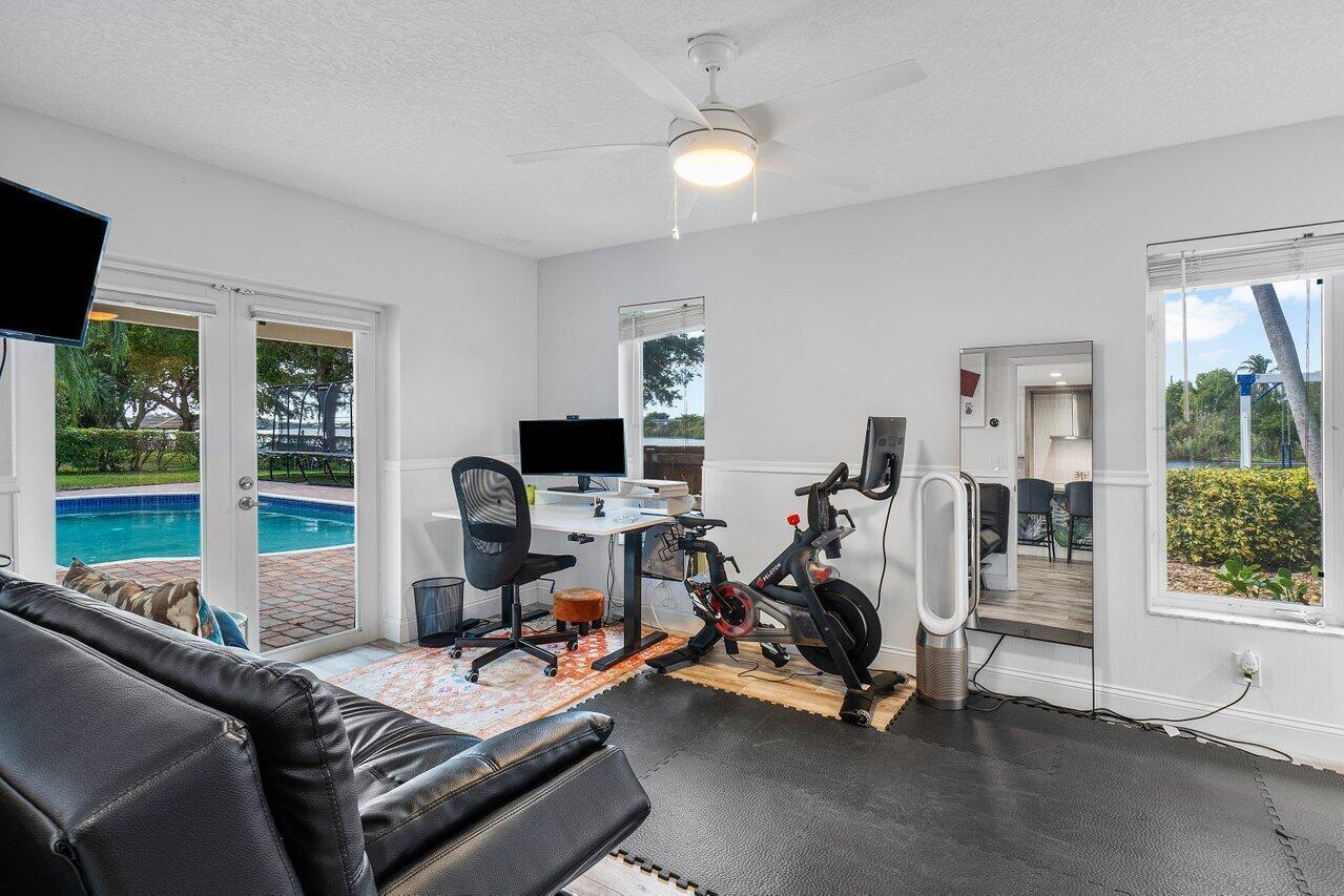 3815 S Lake, Boynton Beach FL 33435