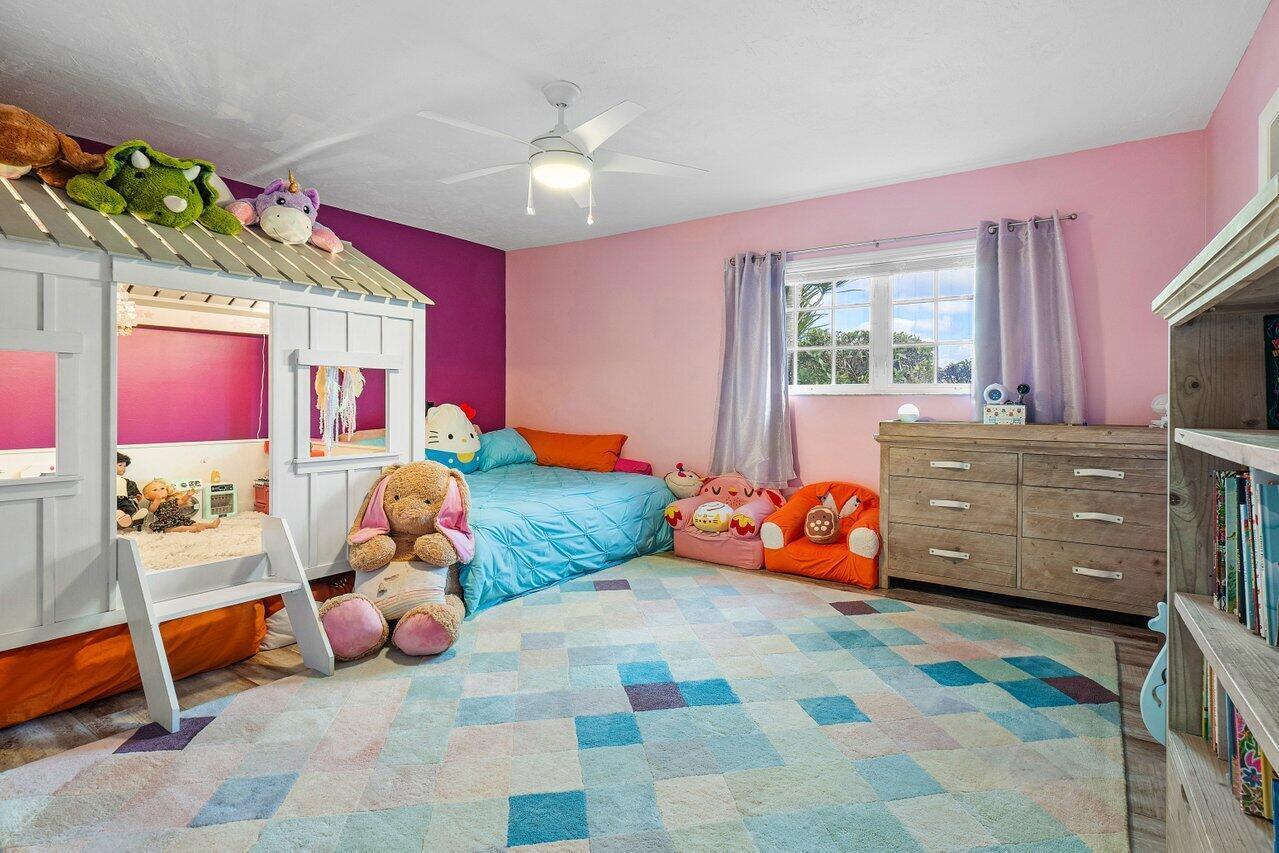 3815 S Lake, Boynton Beach FL 33435
