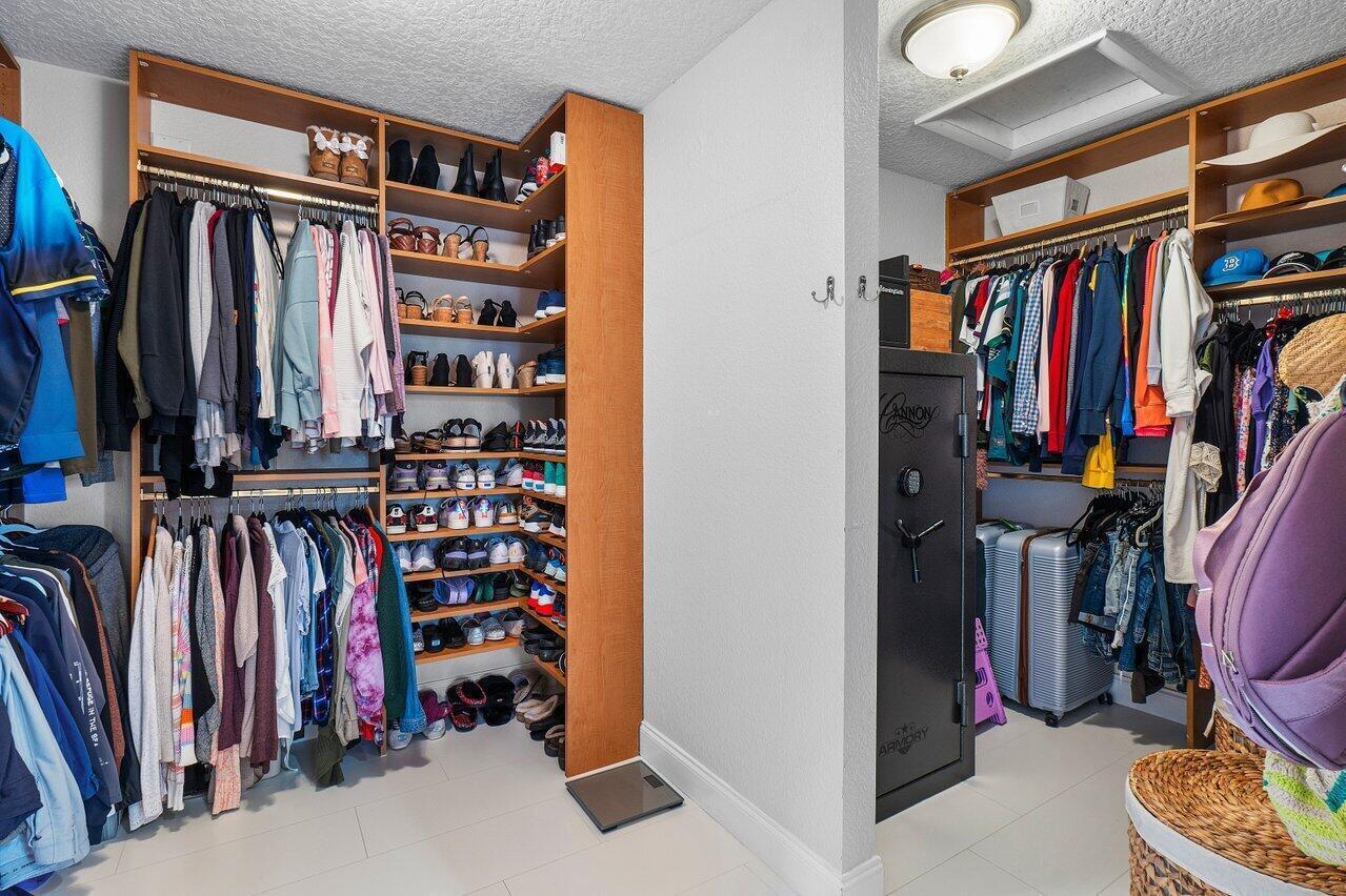 3815 S Lake, Boynton Beach FL 33435