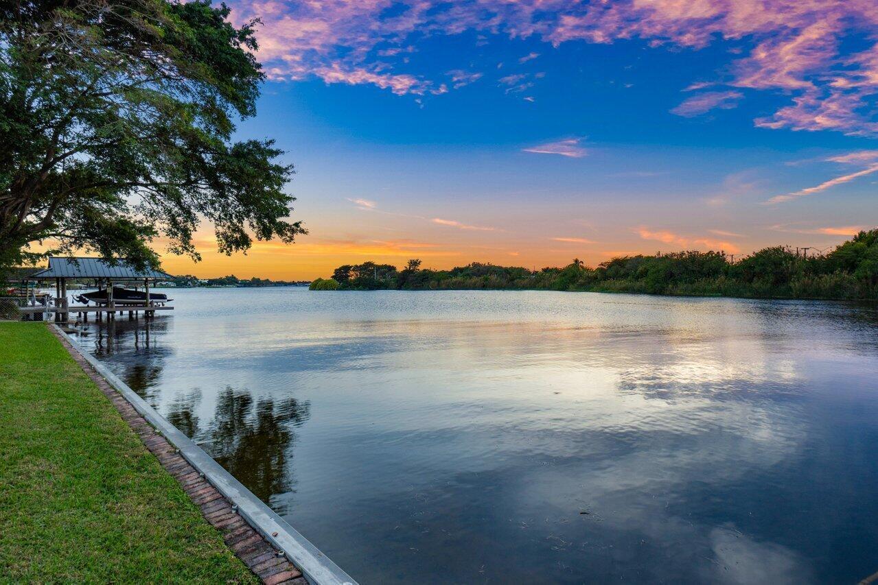 3815 S Lake, Boynton Beach FL 33435