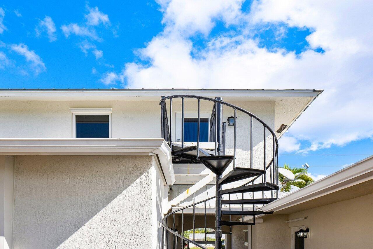 3815 S Lake, Boynton Beach FL 33435