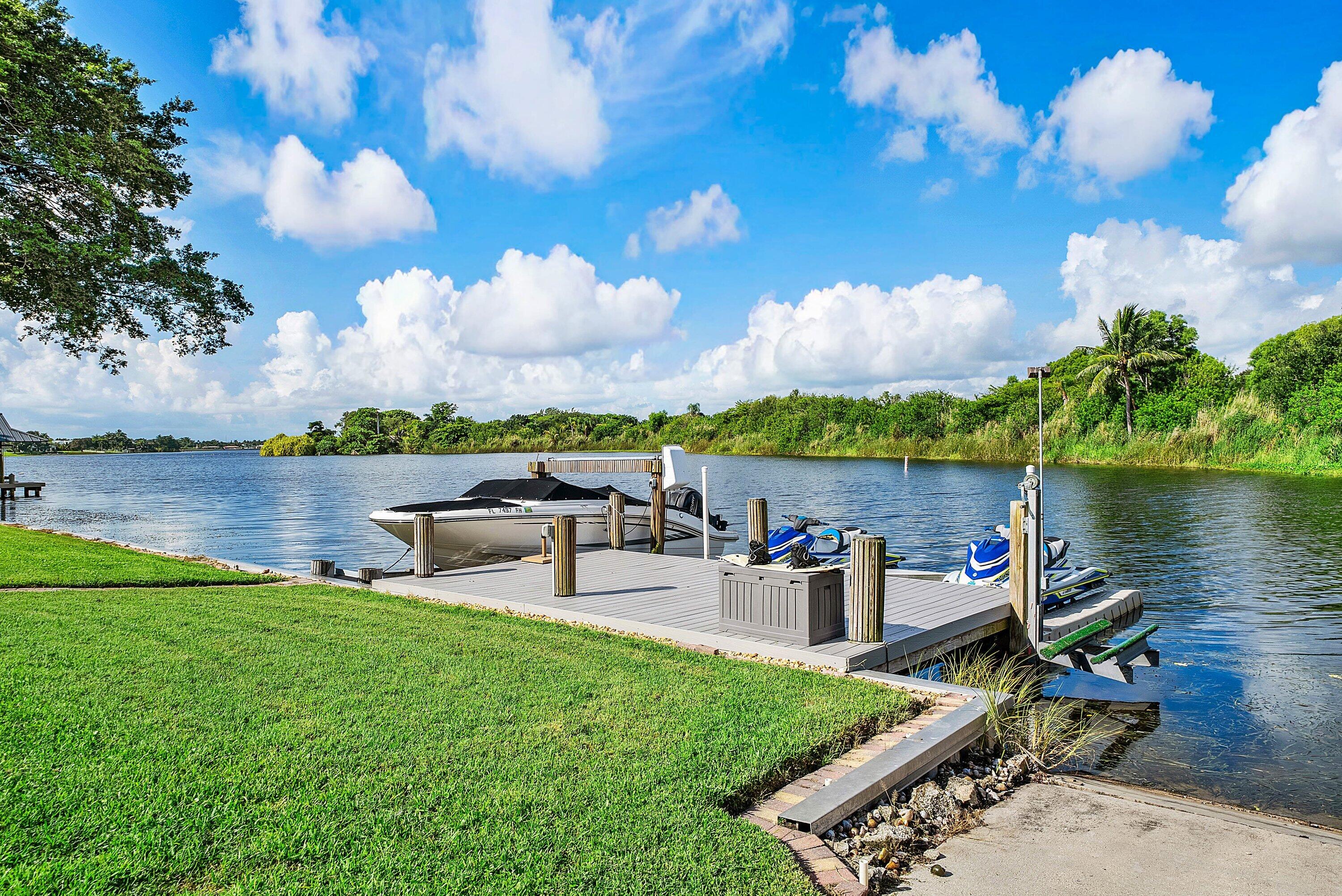 3815 S Lake, Boynton Beach FL 33435