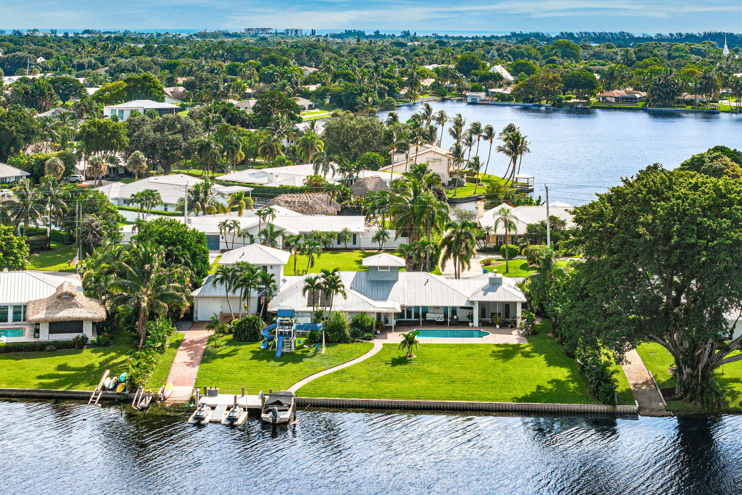 3815 S Lake, Boynton Beach FL 33435
