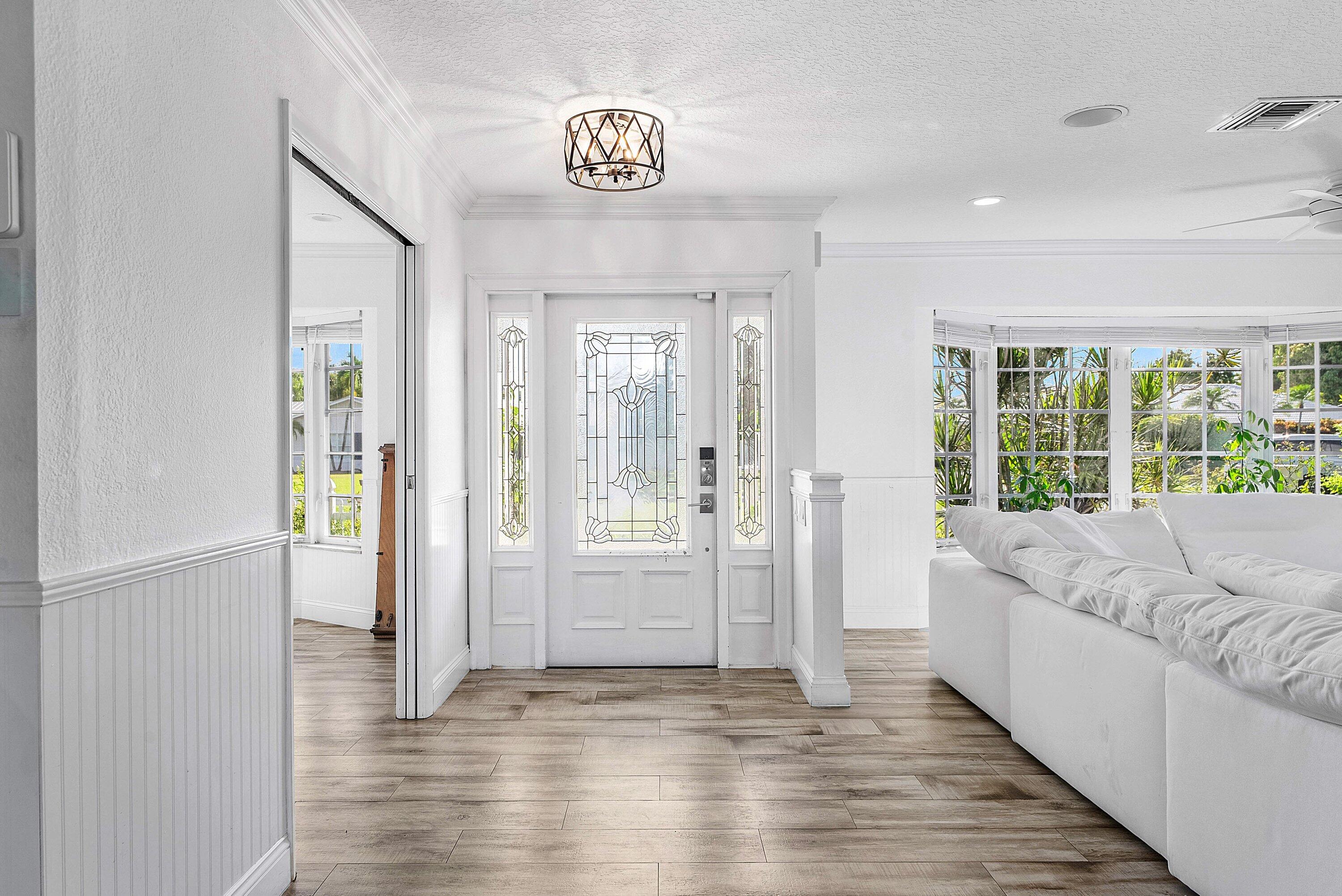 3815 S Lake, Boynton Beach FL 33435