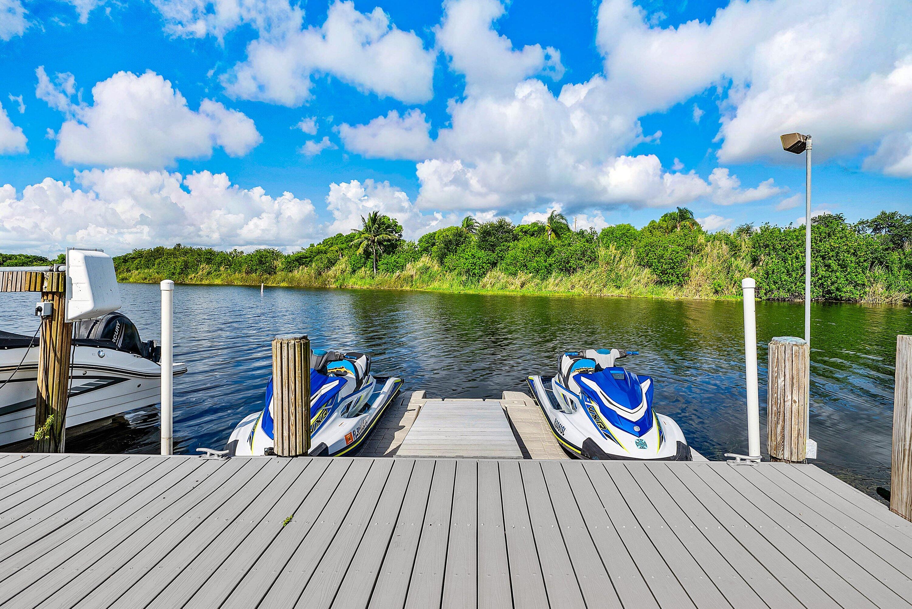 3815 S Lake, Boynton Beach FL 33435