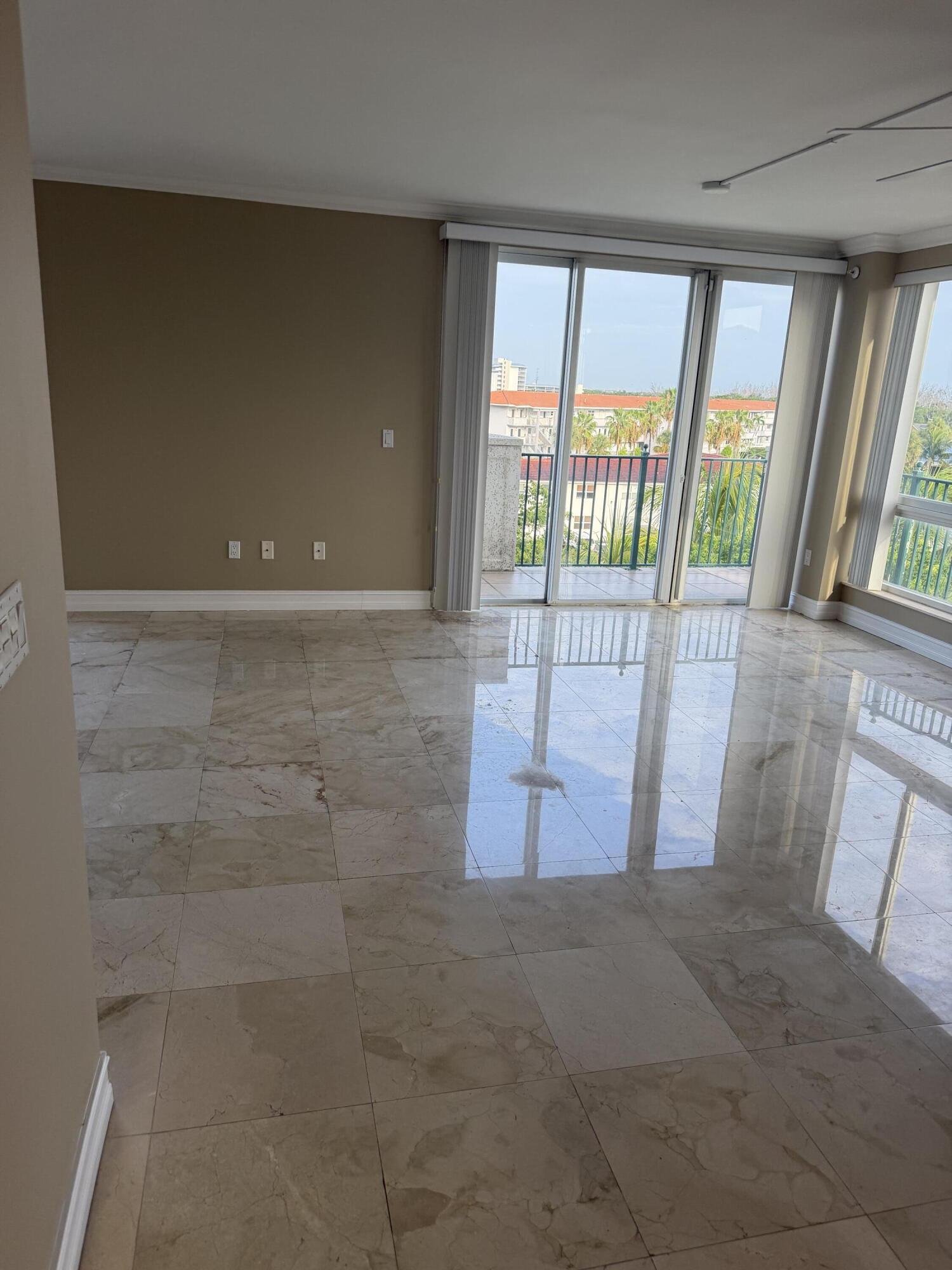 9 NE 20TH #503, Deerfield Beach FL 33441