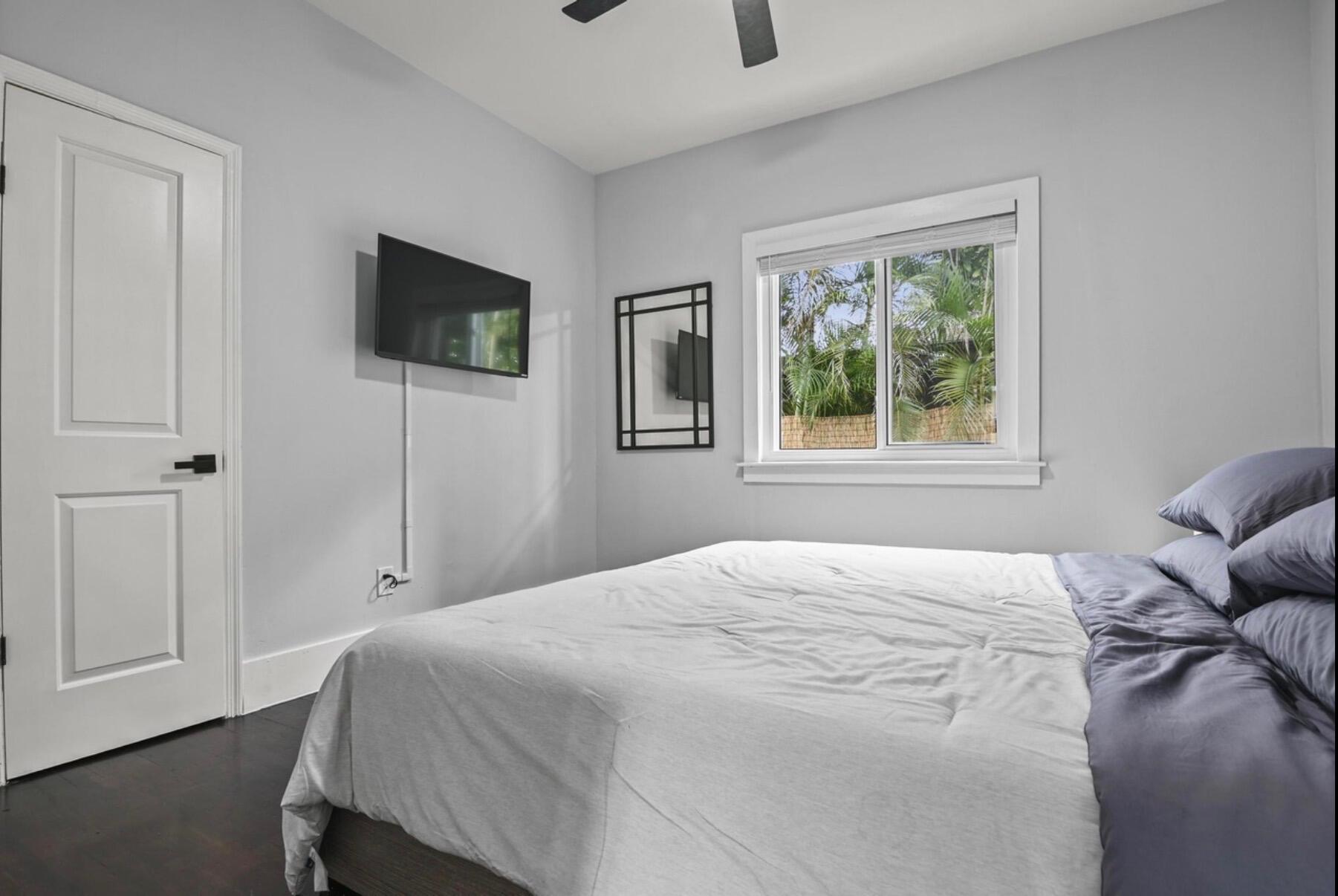 424 Malverne, West Palm Beach FL 33405