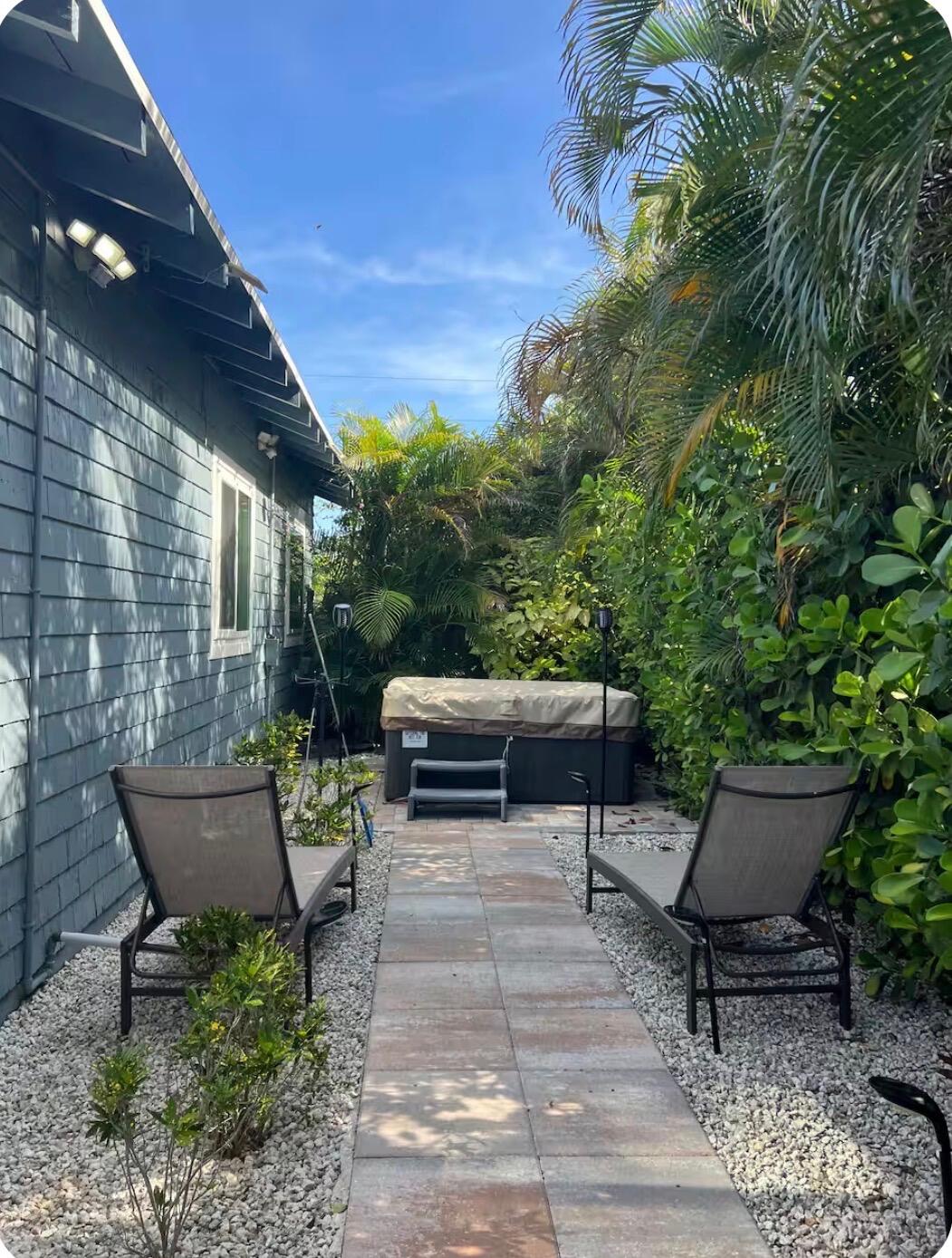 424 Malverne, West Palm Beach FL 33405