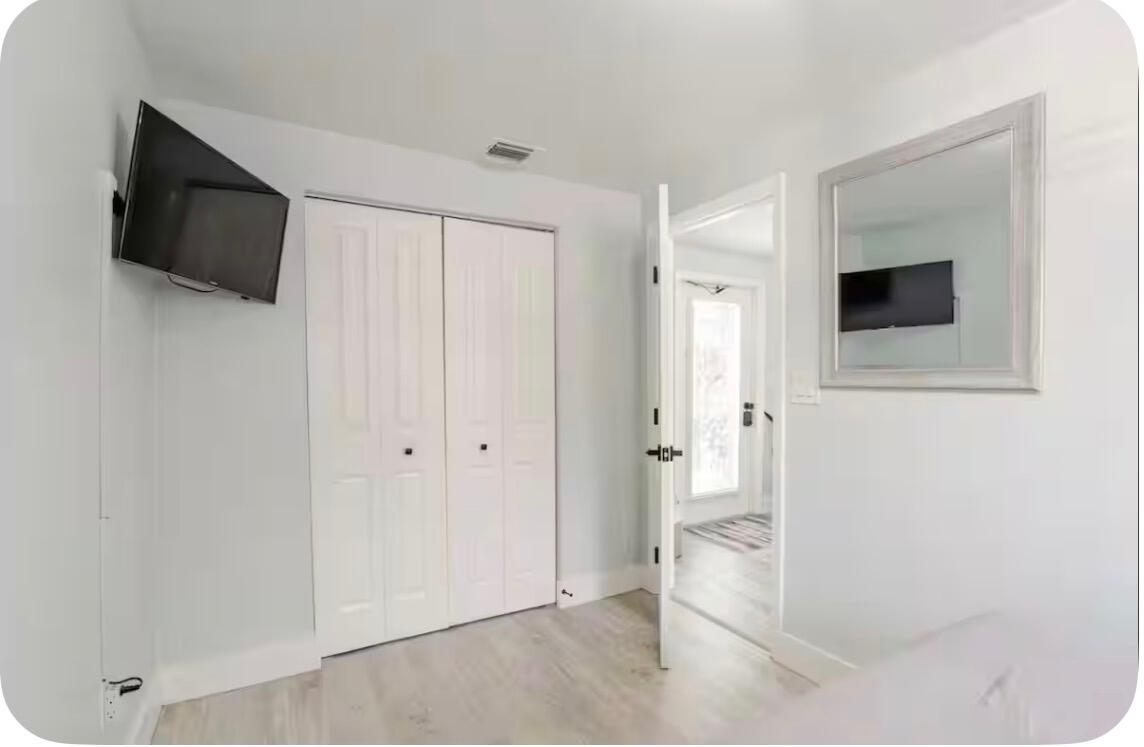 424 Malverne, West Palm Beach FL 33405