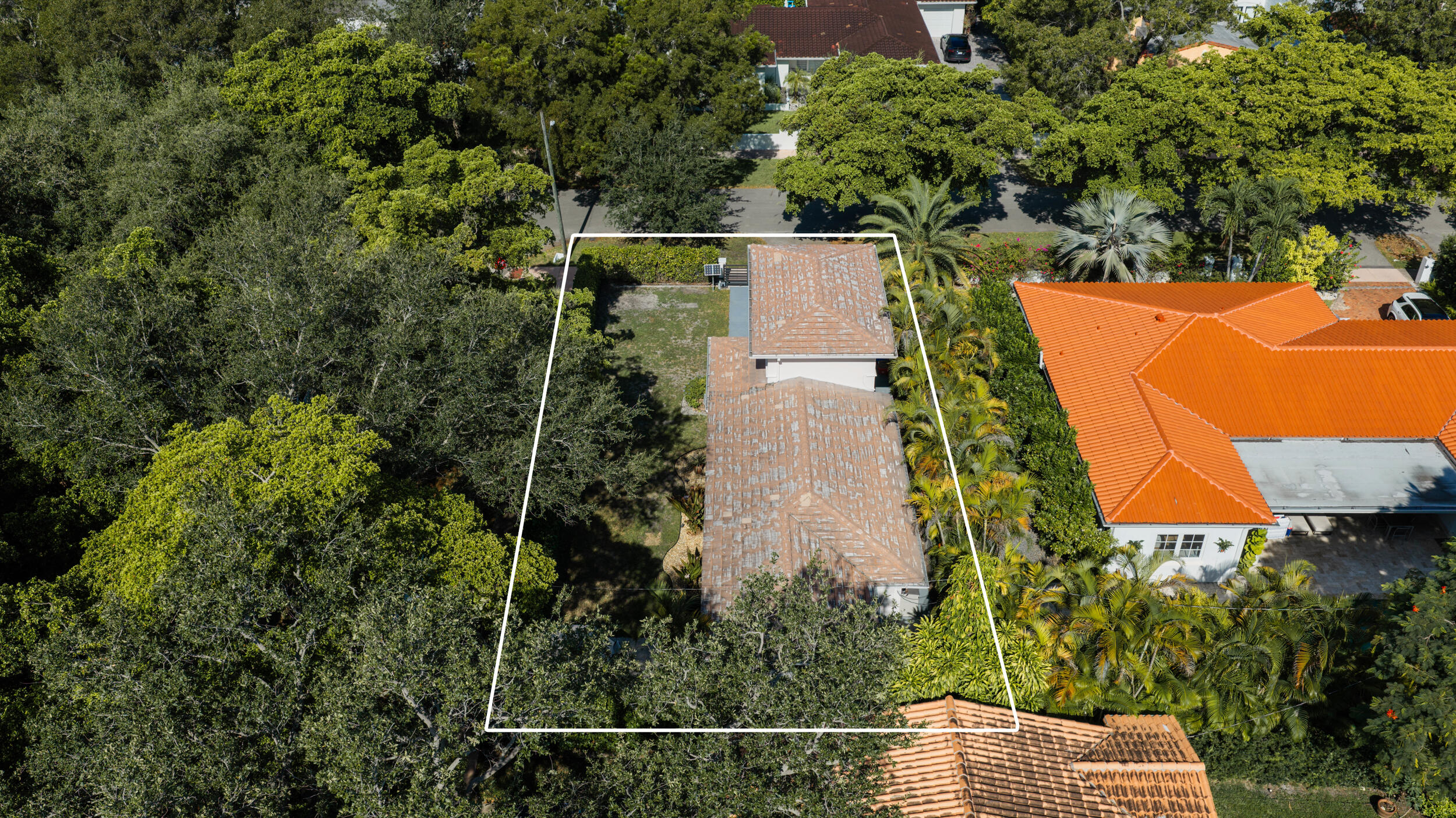 1015 Madrid, Coral Gables FL 33134