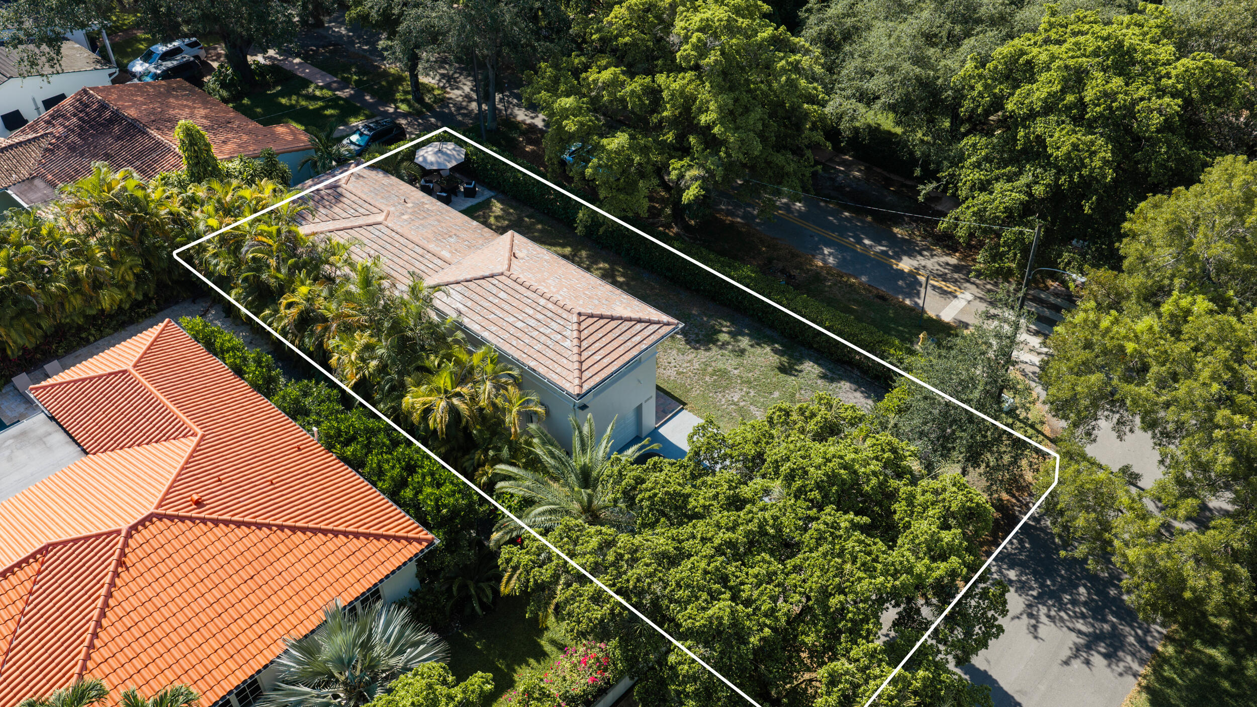 1015 Madrid, Coral Gables FL 33134